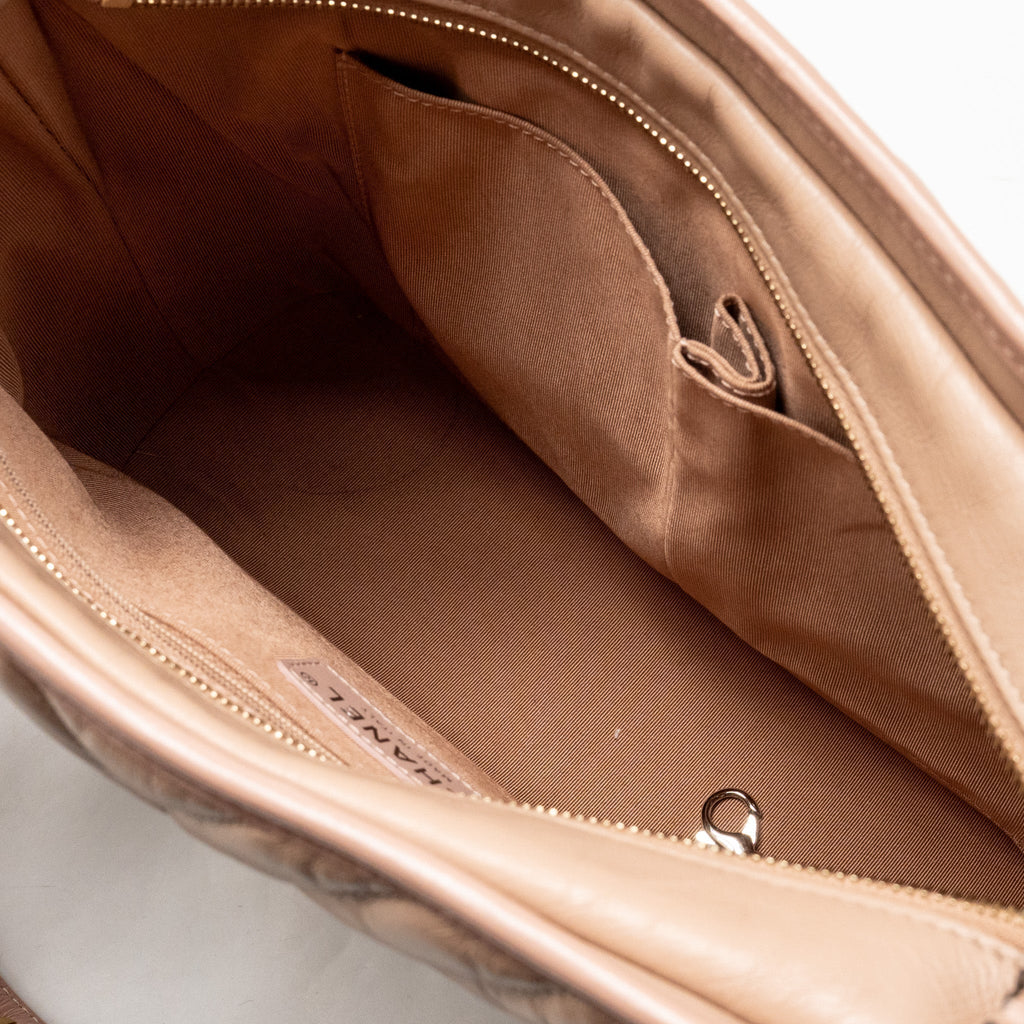 chanel-chevron-gabrielle-hobo-bag-calfskin-pink-beige-multicolour-hardware-copy