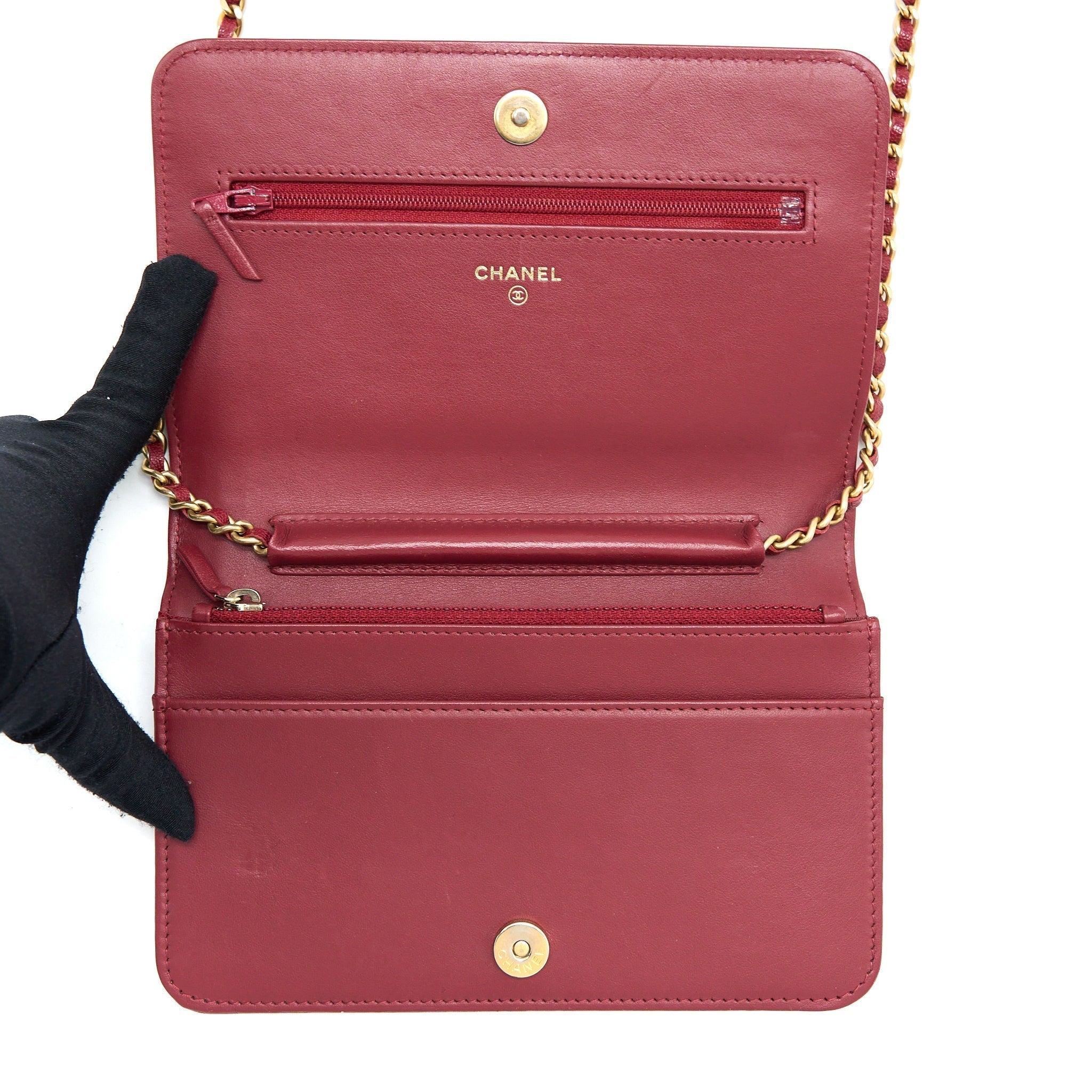 chanel-boy-wallet-on-chain-chevron-caviar-red-brushed-ghw