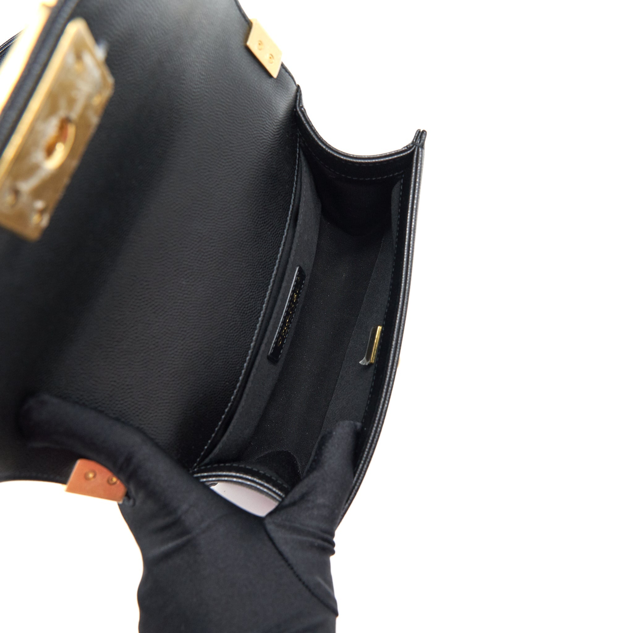chanel-small-boy-bag-caviar-black-brushed-ghw-year-2021-microchip-serial
