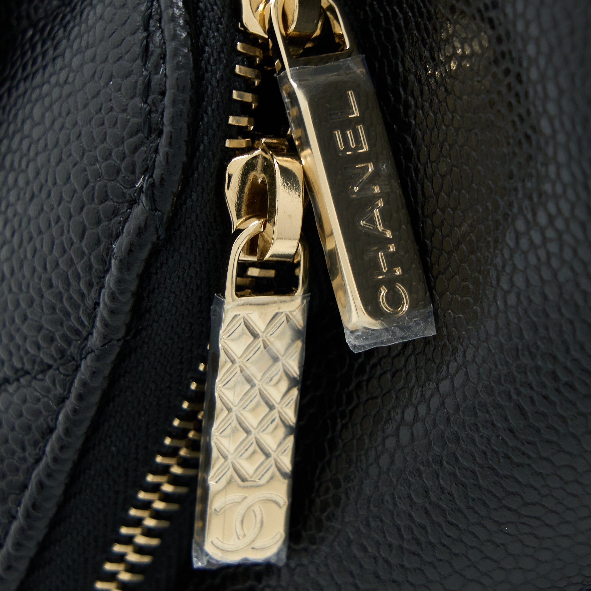 chanel-22b-affinity-mini-backpack-caviar-black-lghwmicrochip