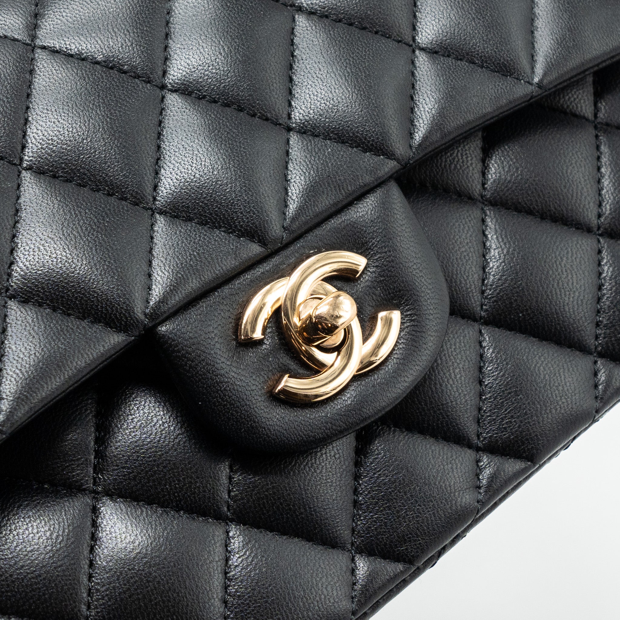 chanel-small-classic-double-flap-bag-lambskin-black-rghwmicrochip