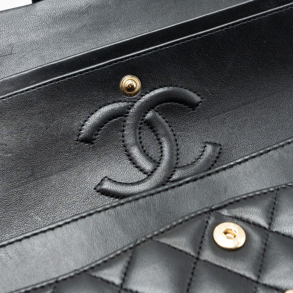 chanel-small-classic-double-flap-bag-lambskin-black-rghwmicrochip