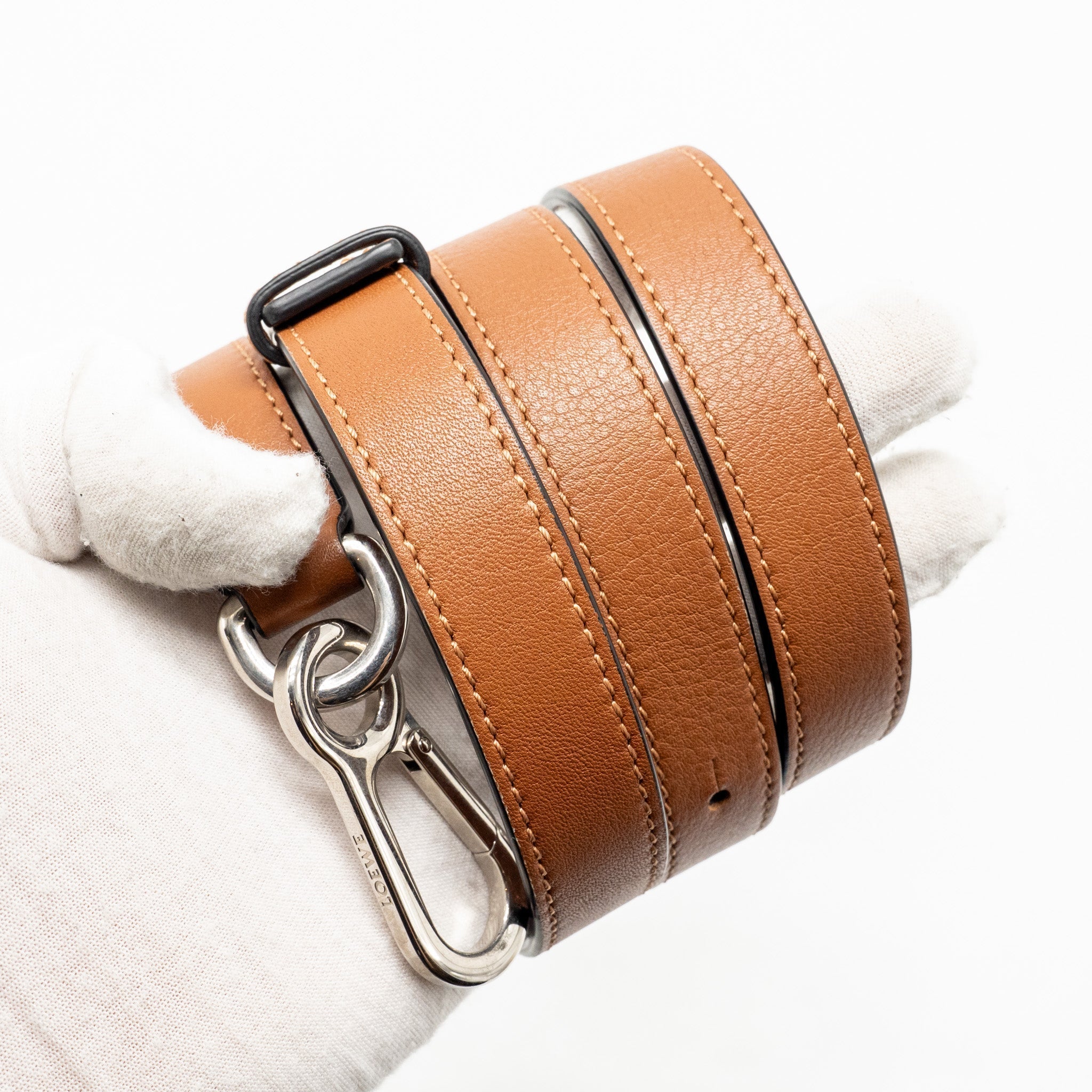 loewe-small-puzzle-bag-calfskin-tan-shw-4