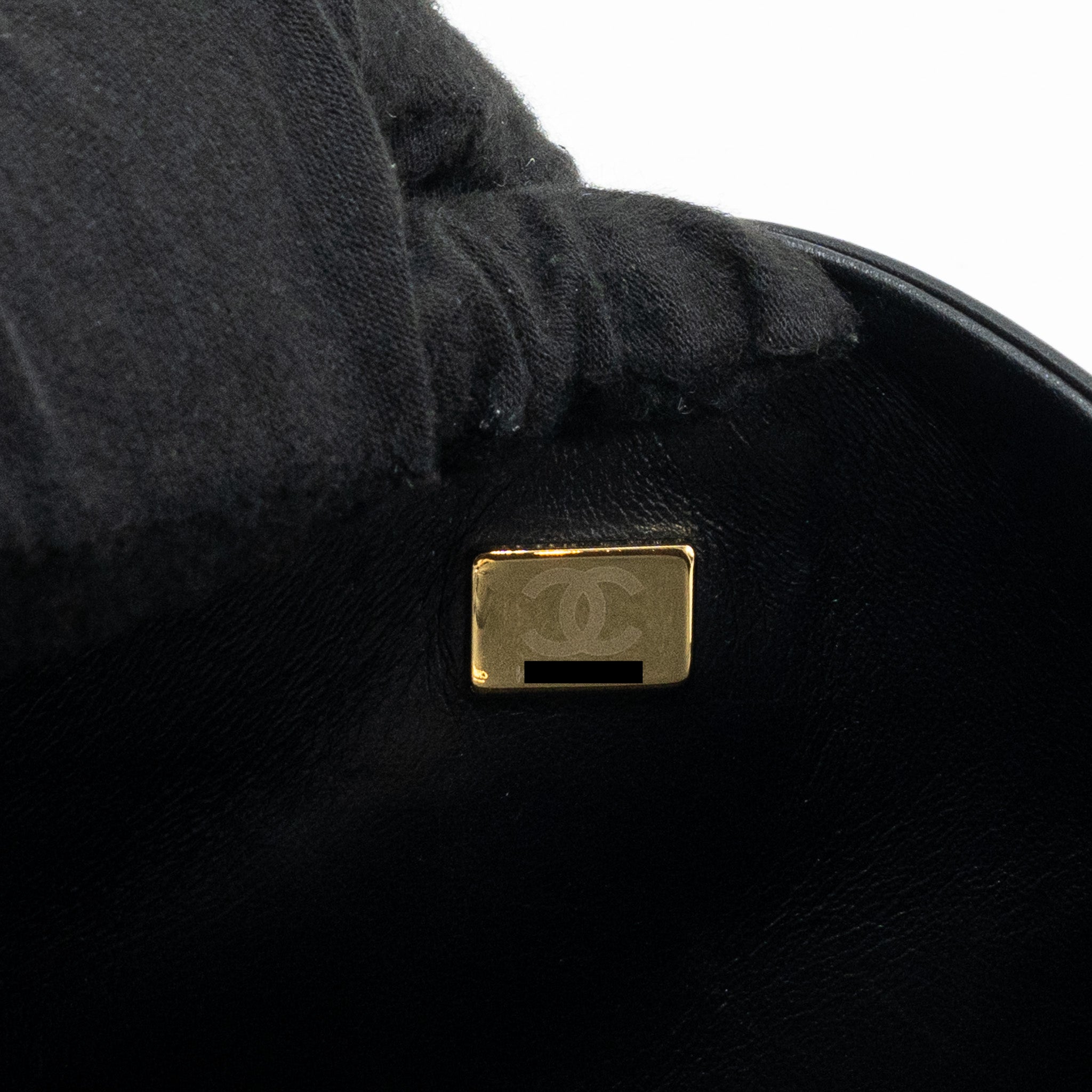 chanel-small-classic-double-flap-bag-lambskin-black-rghwmicrochip