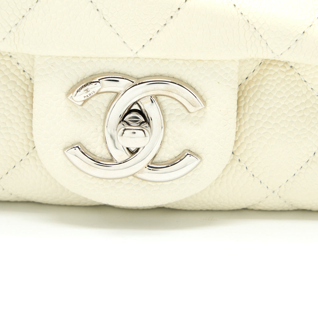 chanel-quilted-flap-bag-caviar-white-shw