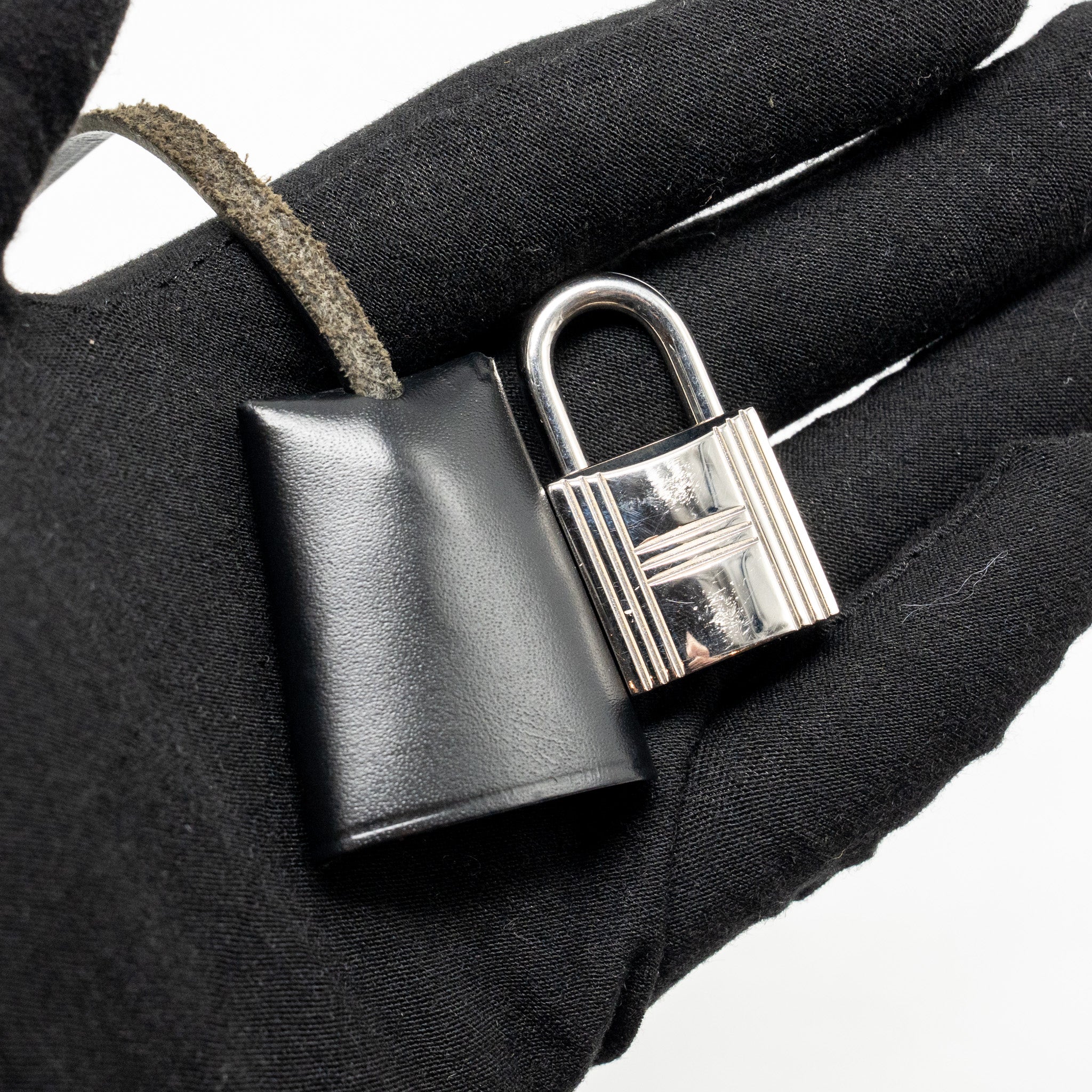 hermes-herbag-31-zip-bag-berline-canvas-hunter-leather-black-ecru-black-shw-stamp-d