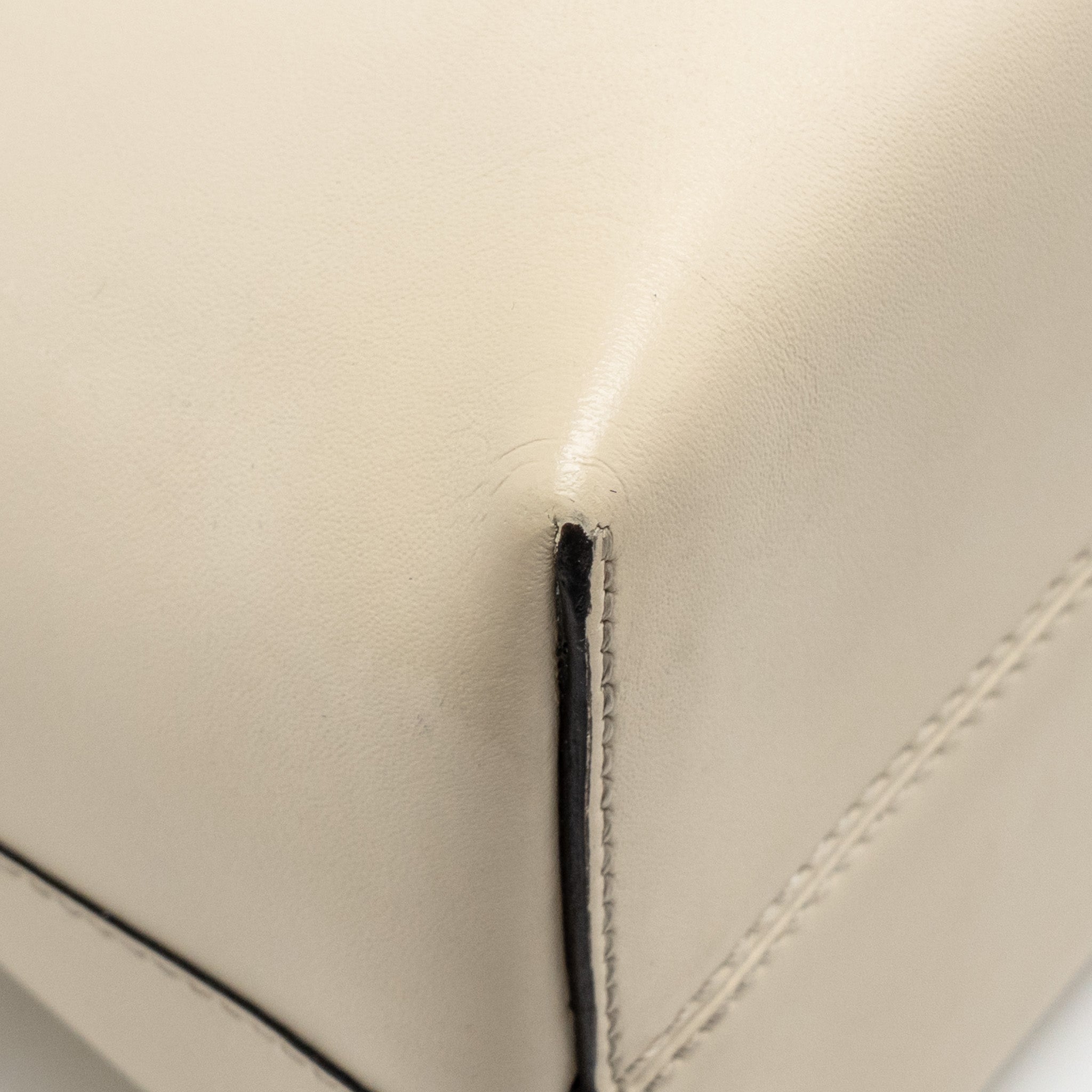 fendi-by-the-way-boston-bag-calfskin-light-beige-shw