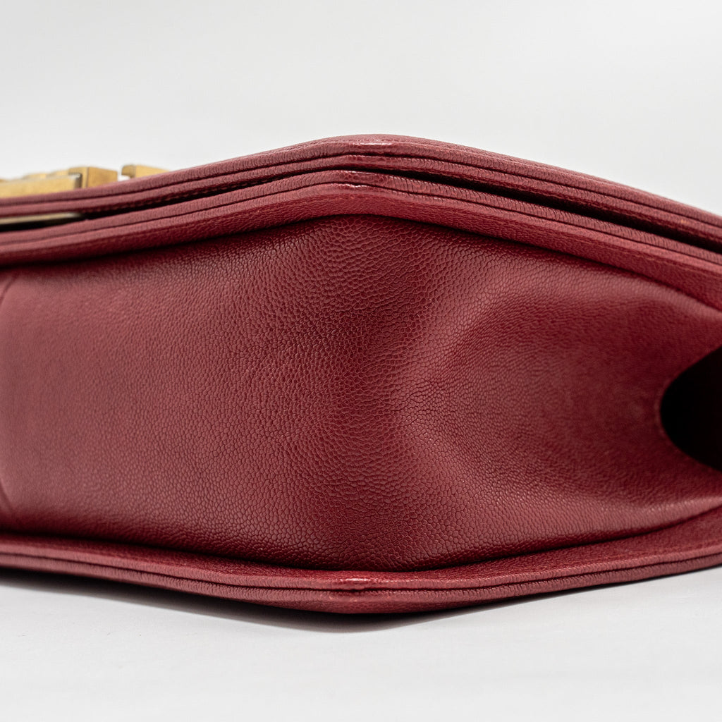 chanel-medium-boy-bag-caviar-red-ghw-copy