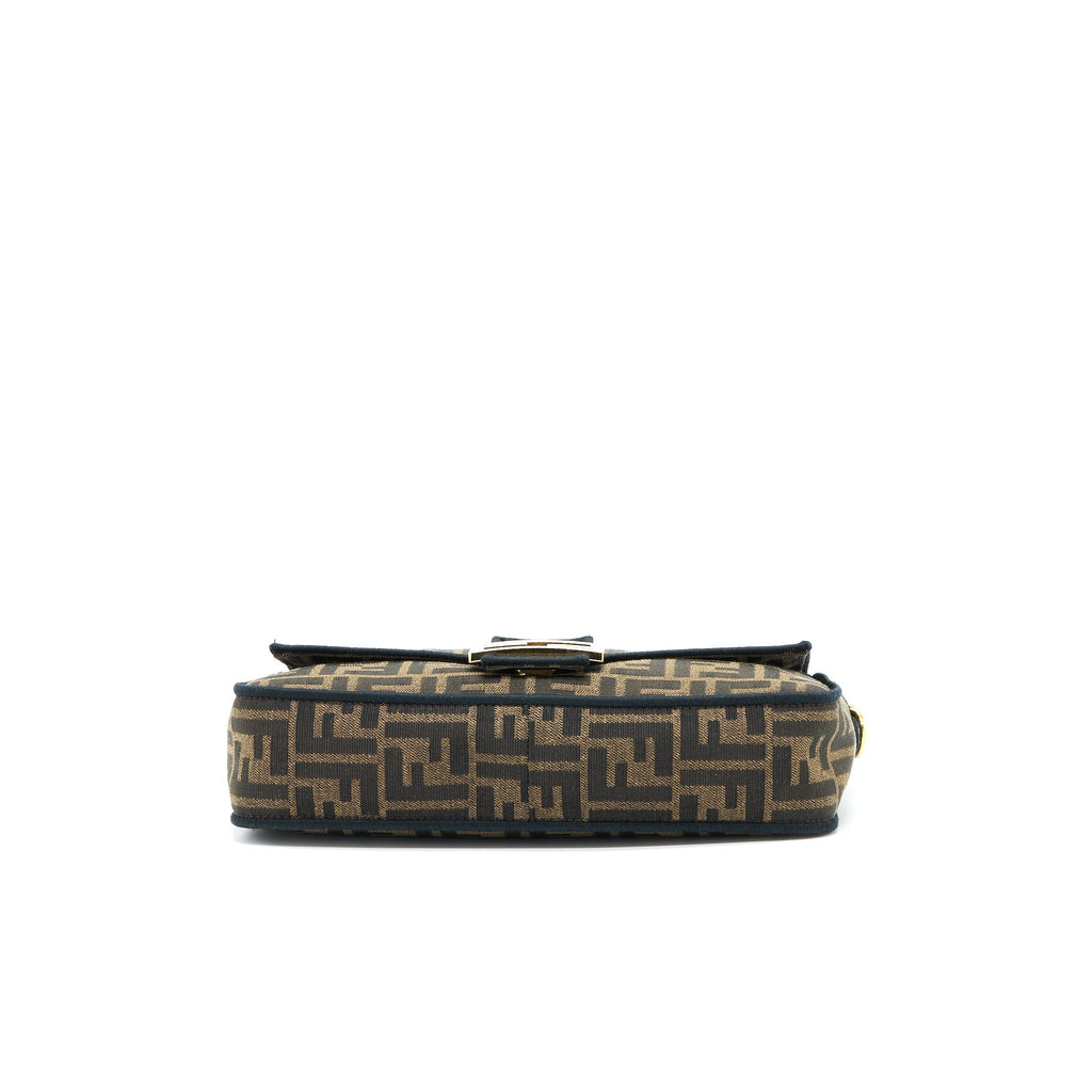 fendi-baguette-shoulder-bag-canvas-ghw