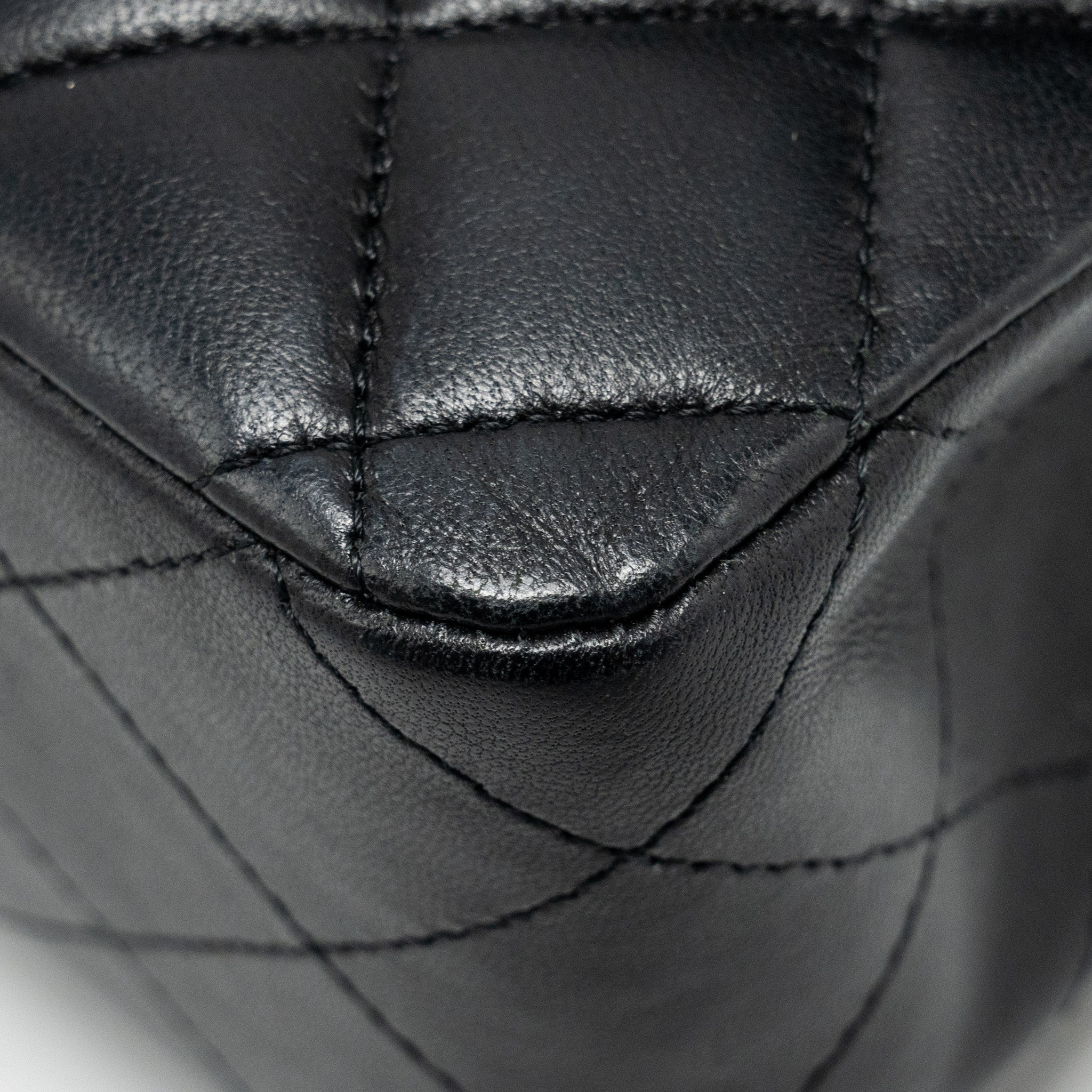 chanel-medium-classic-double-flap-bag-lambskin-black-ghw-7