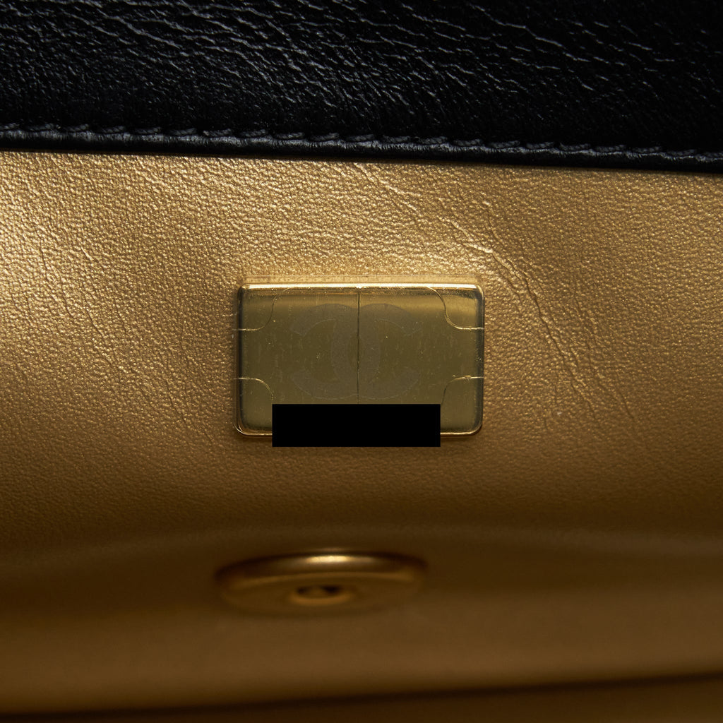 chanel-22s-pearl-crush-mini-rectangular-flap-bag-lambskin-black-ghw-microchip