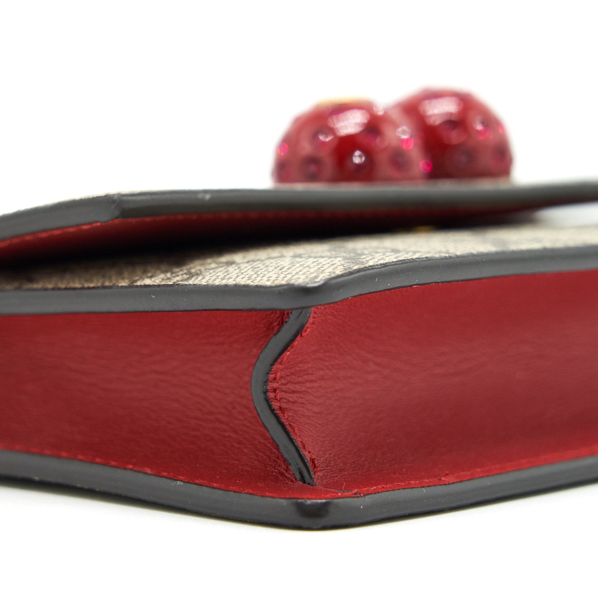 gucci-cherries-wallet-on-chain