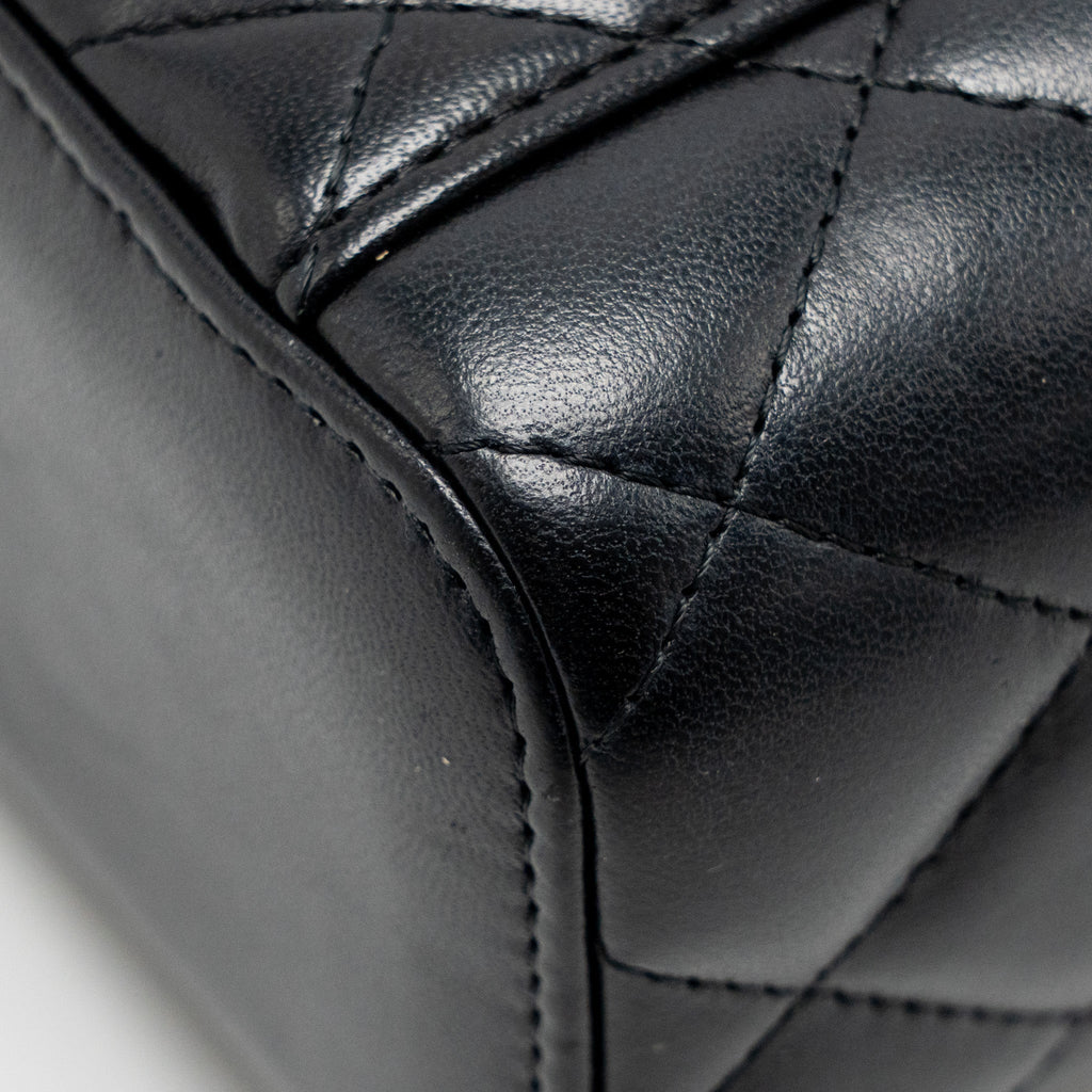 chanel-22s-pearl-crush-mini-vanity-with-chain-lambskin-black-ghw-1