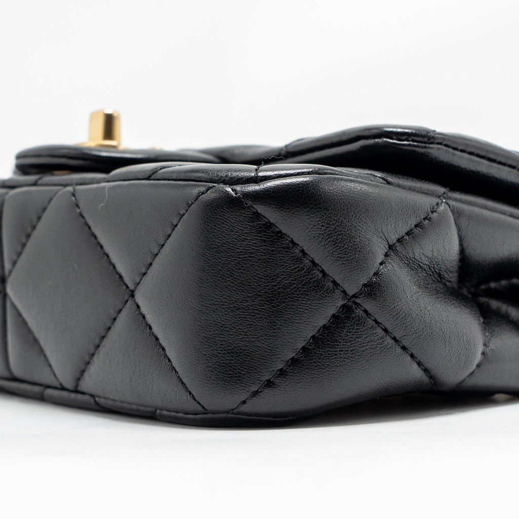 chanel-24s-pearl-adjustable-chain-mini-flap-bag-lambskin-black-ghwmicrochip