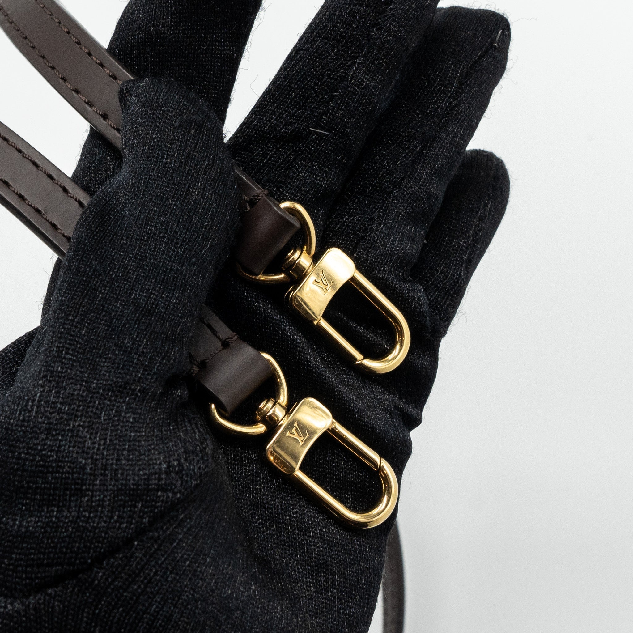 louis-vuitton-alma-bb-damier-ebene-ghw-3