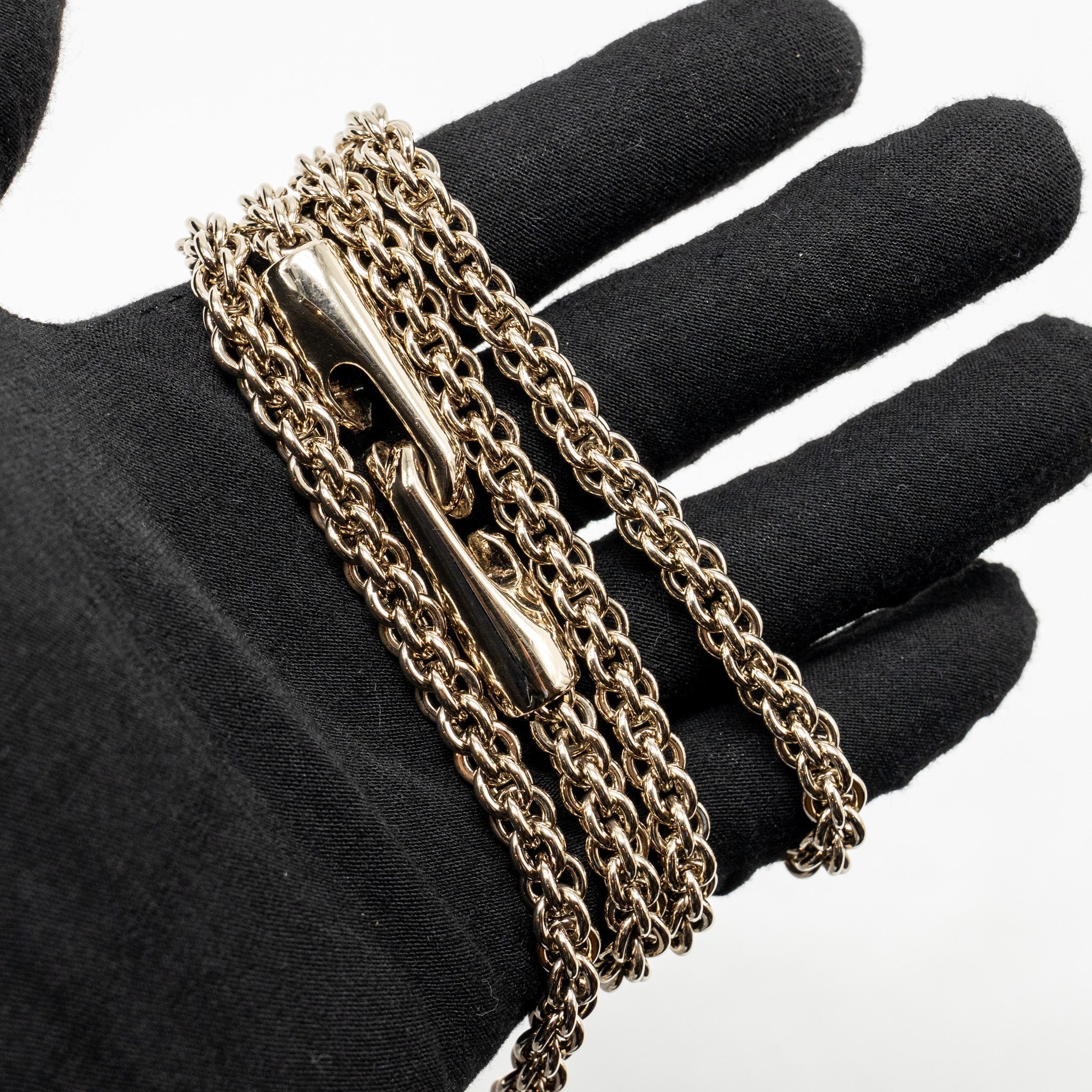 valentino-medium-rockstud-spike-bag-lambskin-nappa-light-grey-lghw