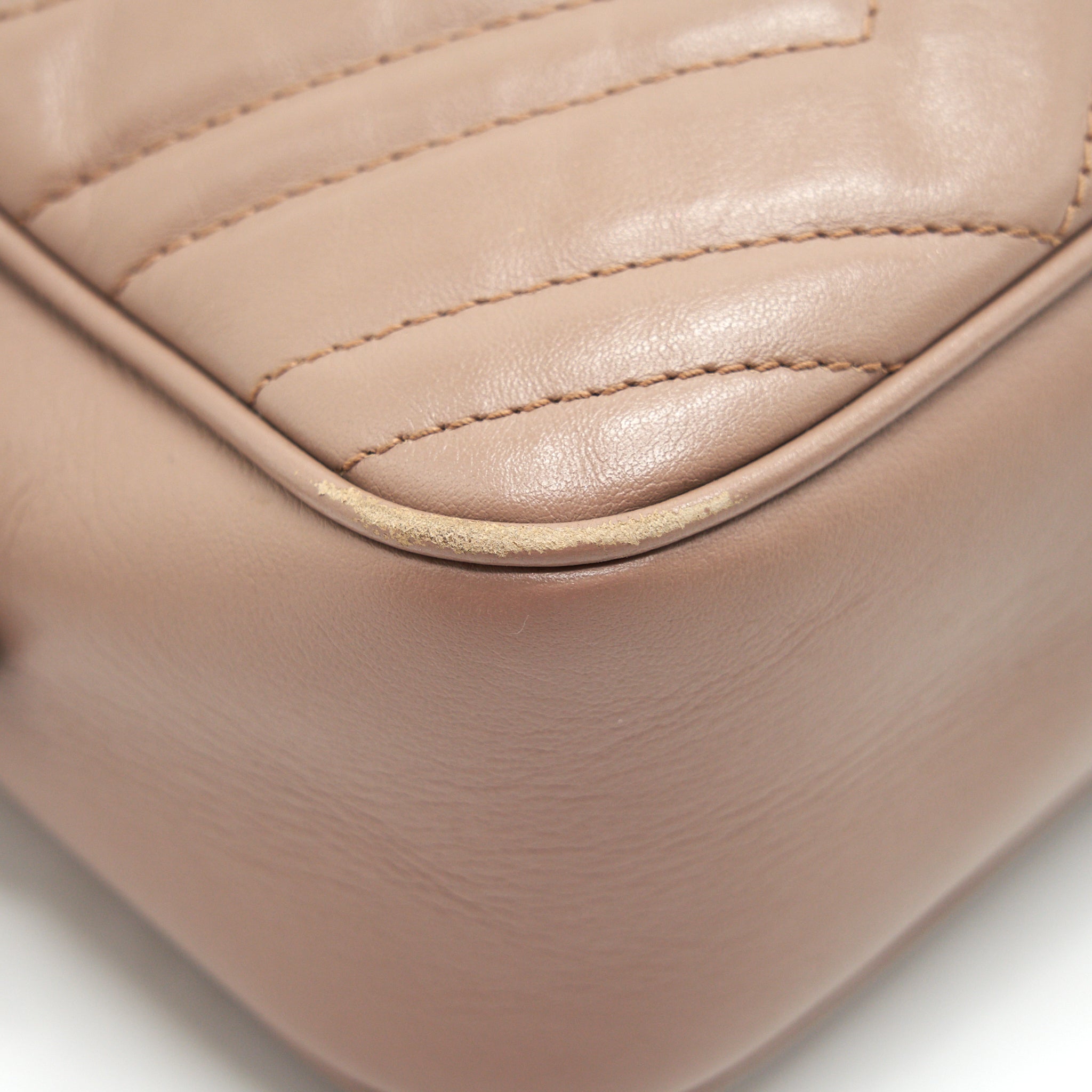 gucci-gg-marmont-small-matelasse-shoulder-bag-in-beige