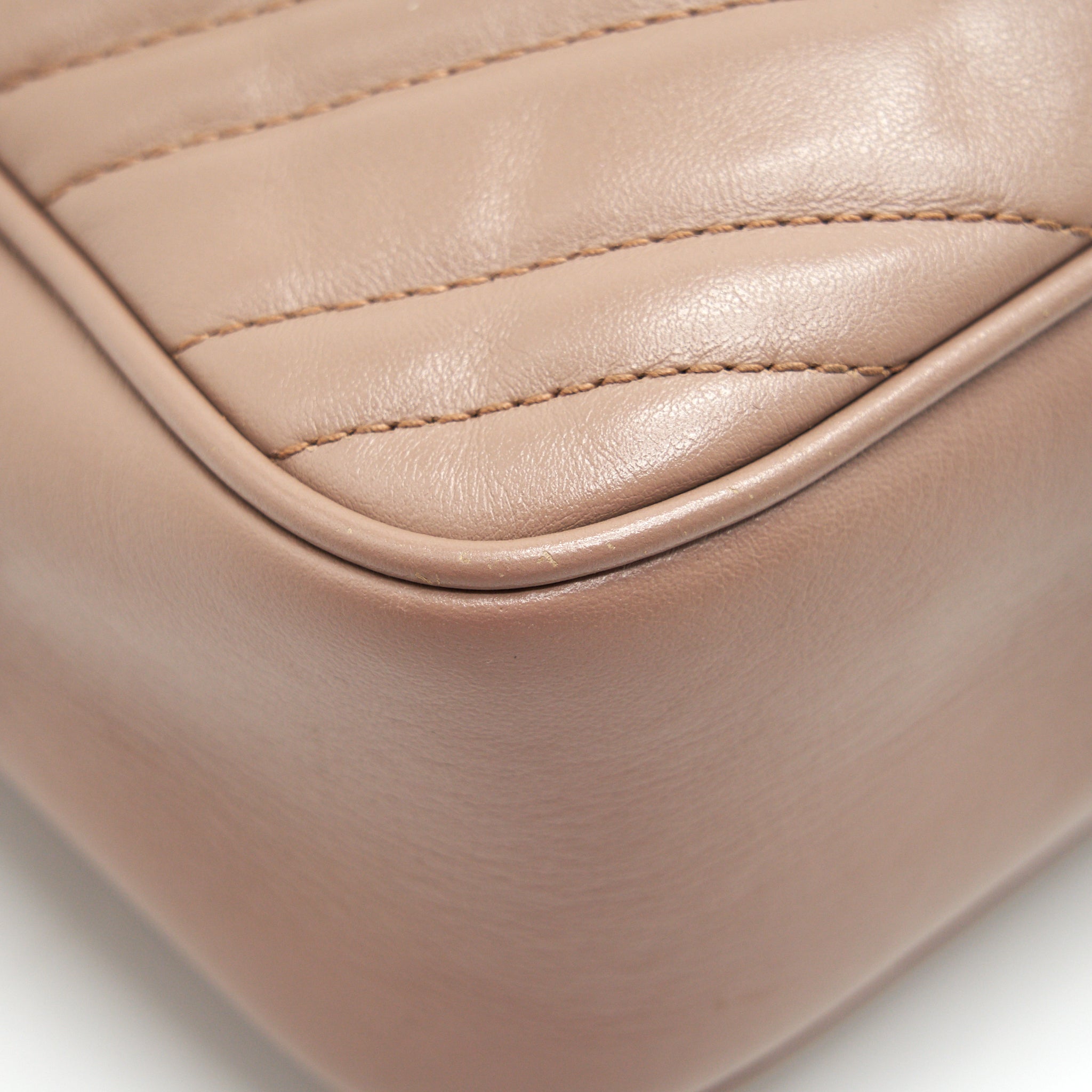 gucci-gg-marmont-small-matelasse-shoulder-bag-in-beige