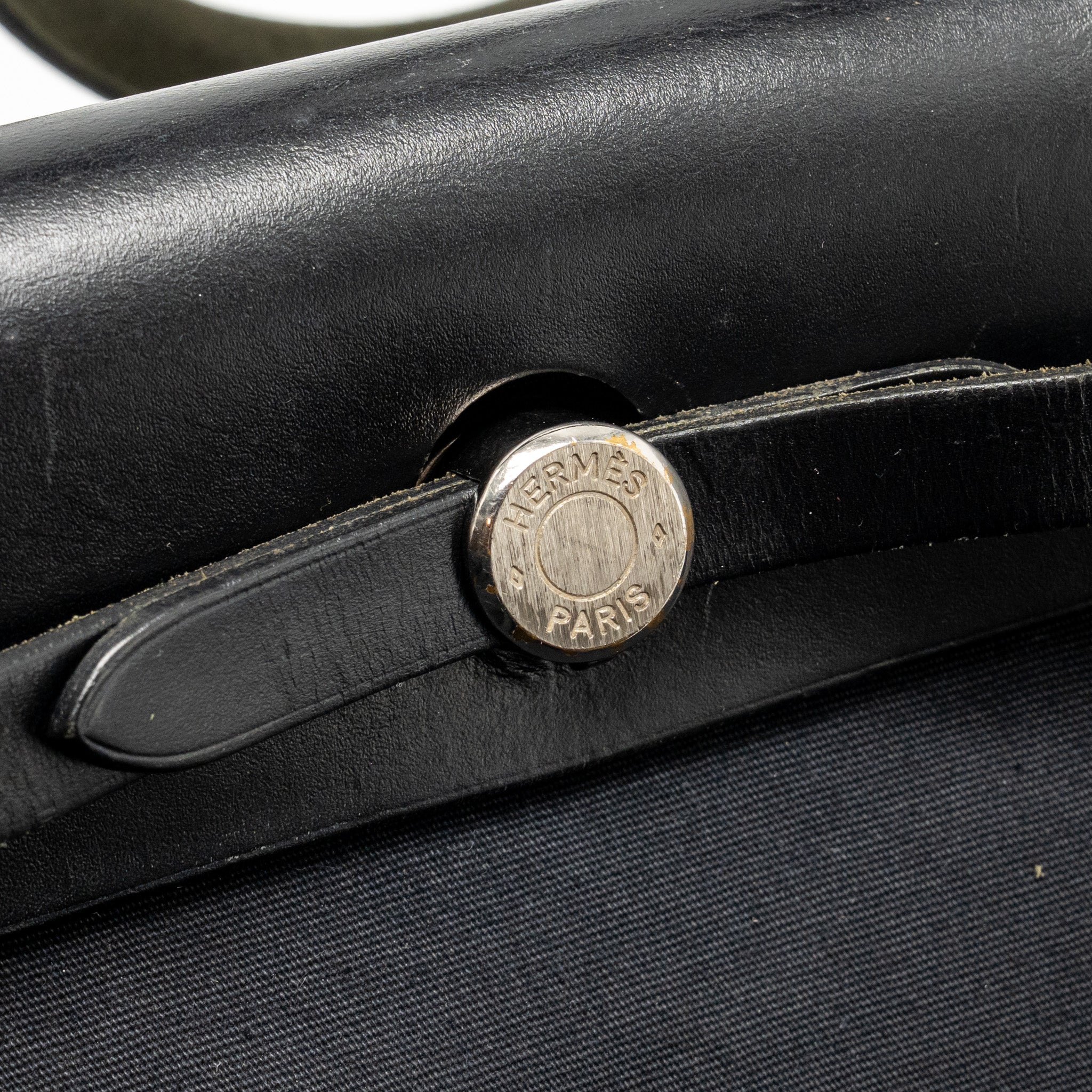 hermes-herbag-31-zip-bag-canvas-hunter-leather-black-shw-stamp-square-h