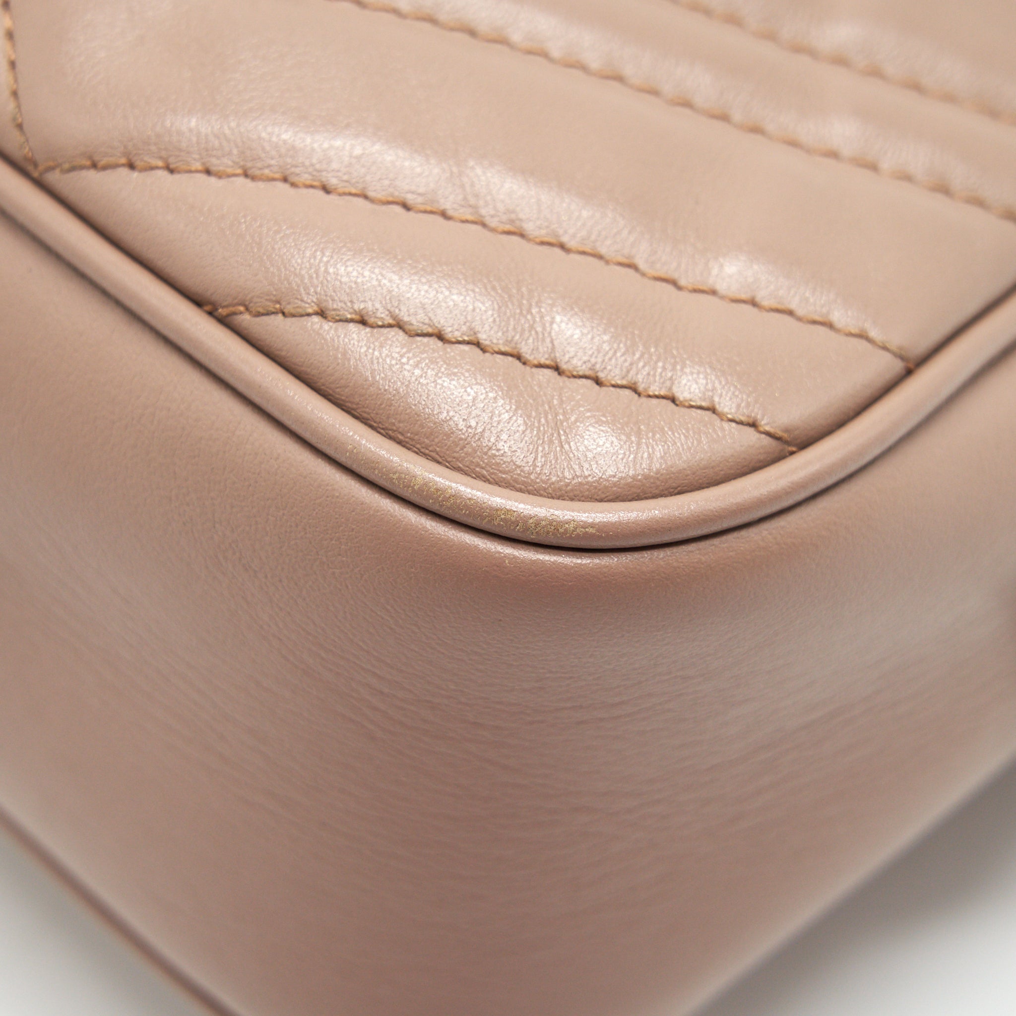 gucci-gg-marmont-small-matelasse-shoulder-bag-in-beige