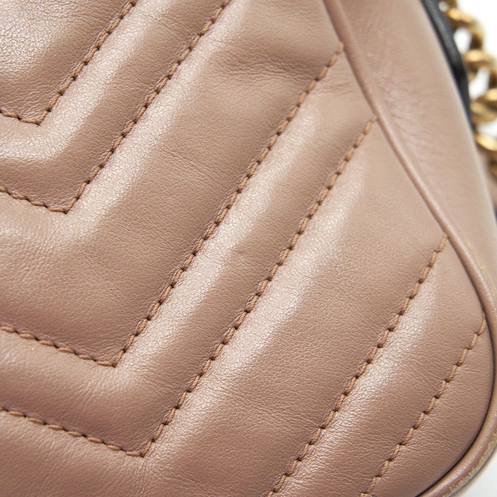 gucci-gg-marmont-small-matelasse-shoulder-bag-in-beige