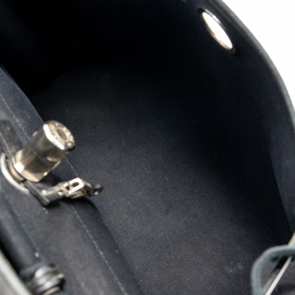 hermes-herbag-31-zip-bag-canvas-hunter-leather-black-shw-stamp-square-h