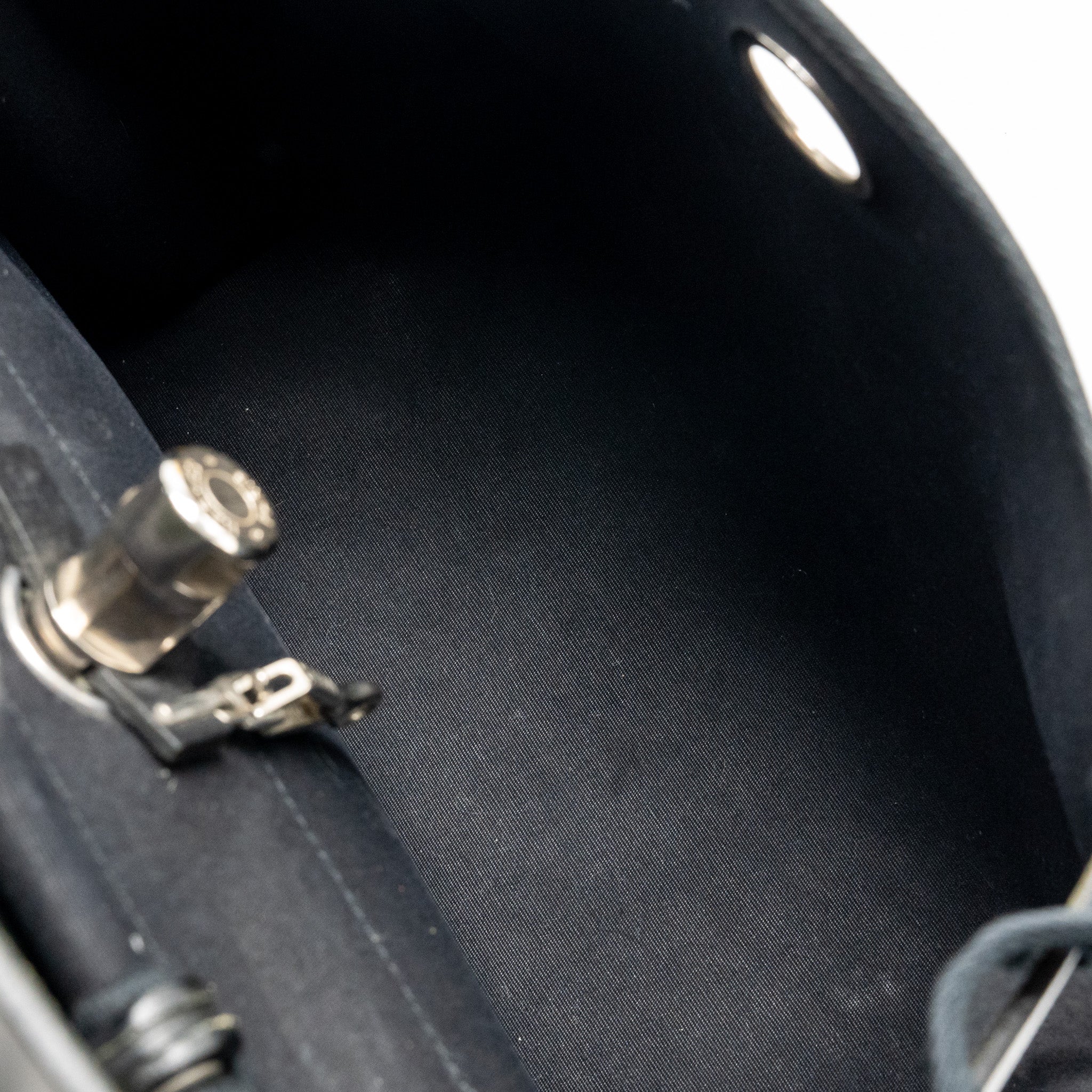 hermes-herbag-31-zip-bag-canvas-hunter-leather-black-shw-stamp-square-h
