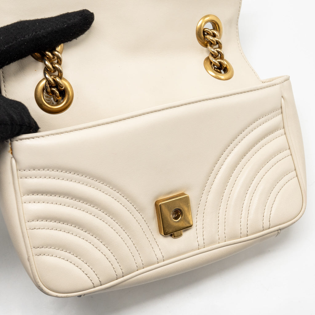 gucci-mini-marmont-bag-calfskin-white-ghw
