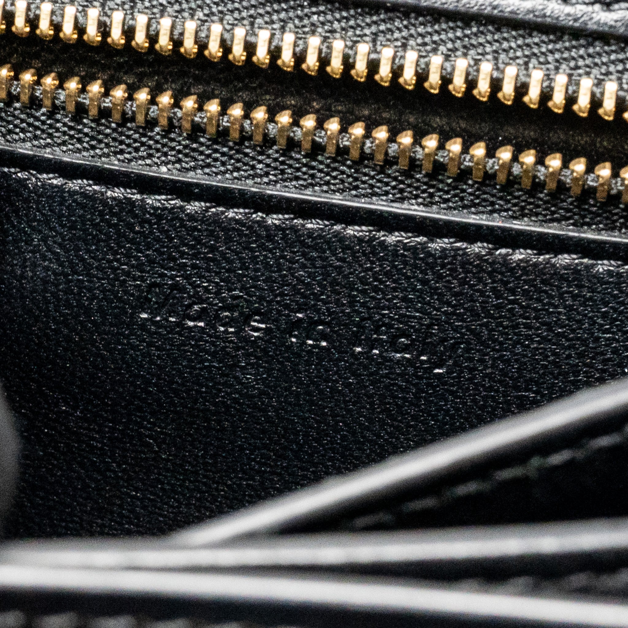 celine-teen-classic-bag-calfskin-black-ghw