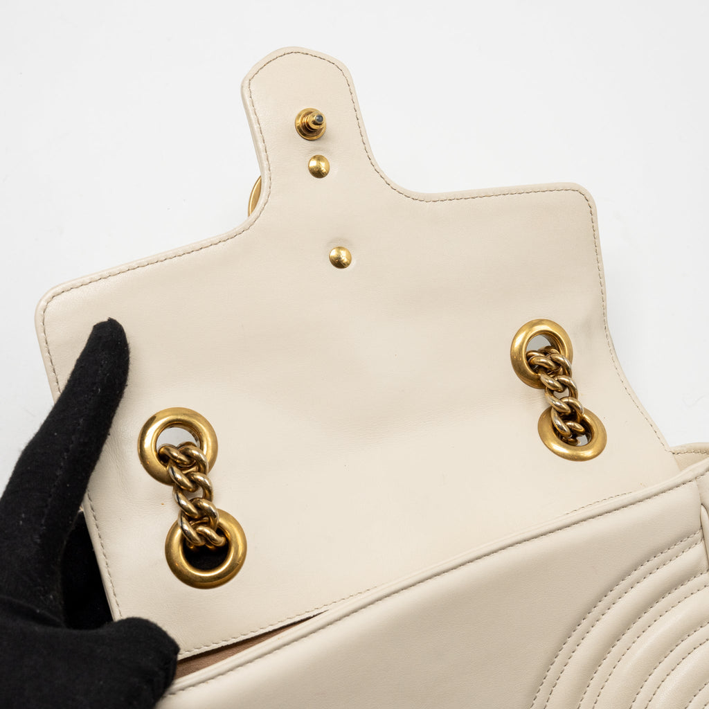 gucci-mini-marmont-bag-calfskin-white-ghw