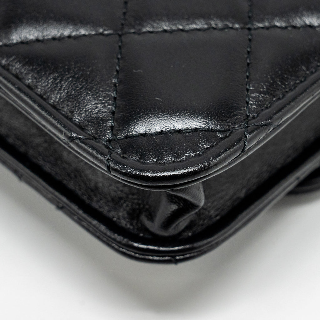 chanel-21a-gold-crush-mini-flap-clutch-with-adjustable-chain-calfskin-black-ghw-copy
