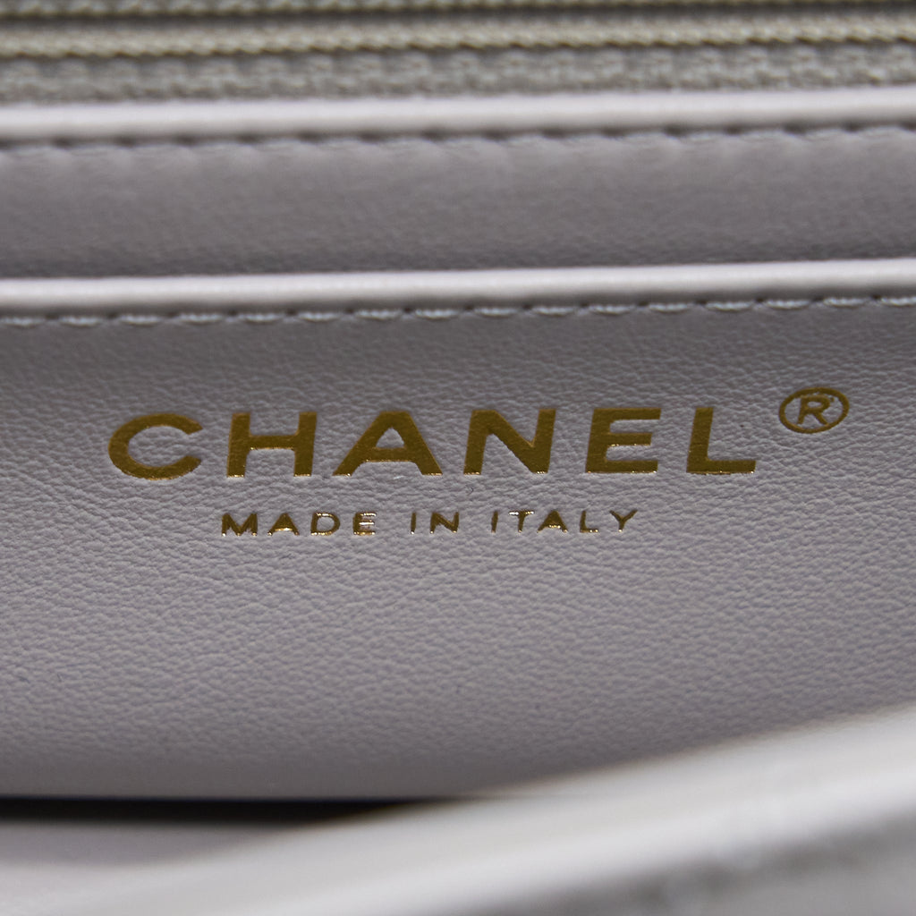 chanel-pearl-crush-mini-rectangular-lambskin-grey-brushed-ghwmicrochip