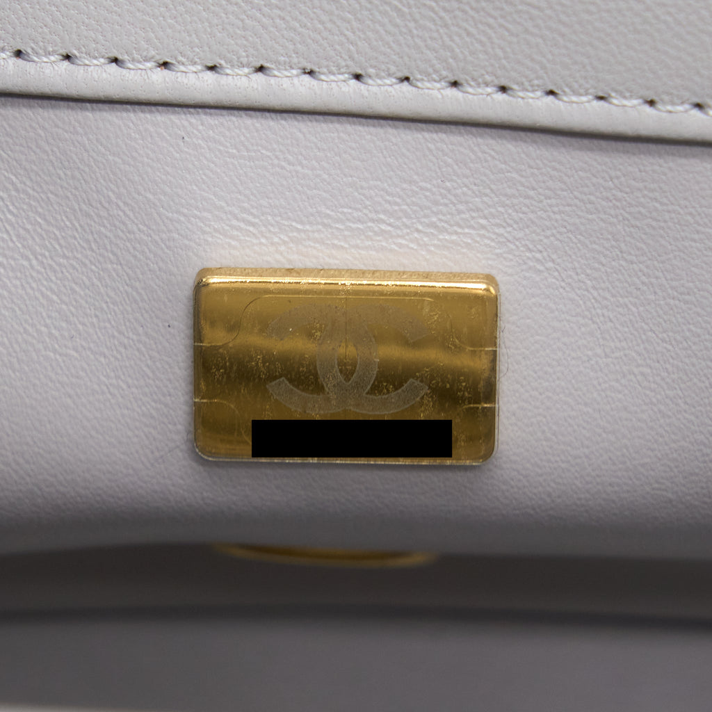chanel-pearl-crush-mini-rectangular-lambskin-grey-brushed-ghwmicrochip