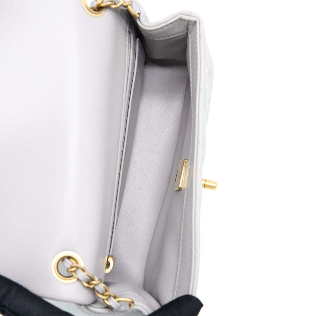 chanel-pearl-crush-mini-rectangular-lambskin-grey-brushed-ghwmicrochip