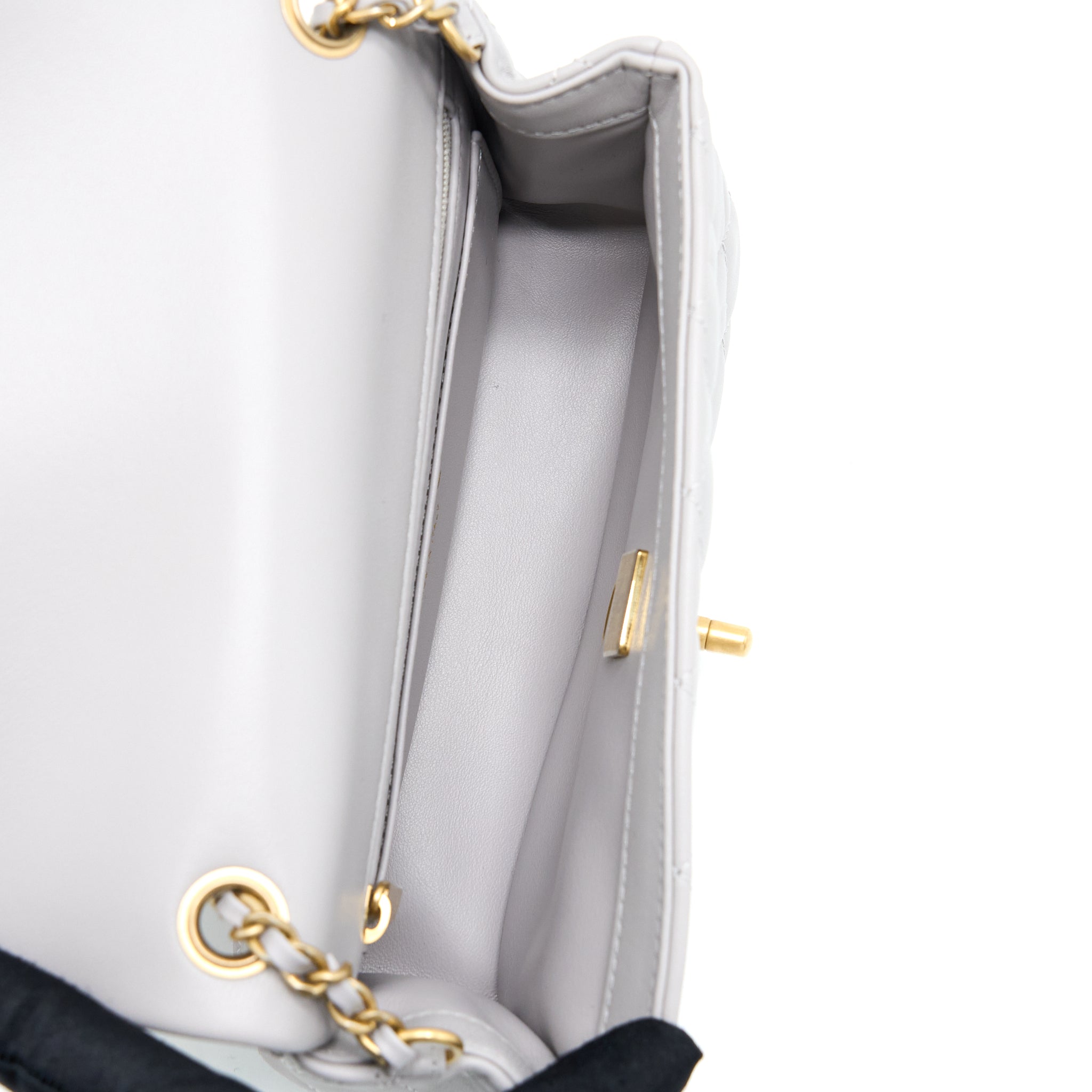 chanel-pearl-crush-mini-rectangular-lambskin-grey-brushed-ghwmicrochip