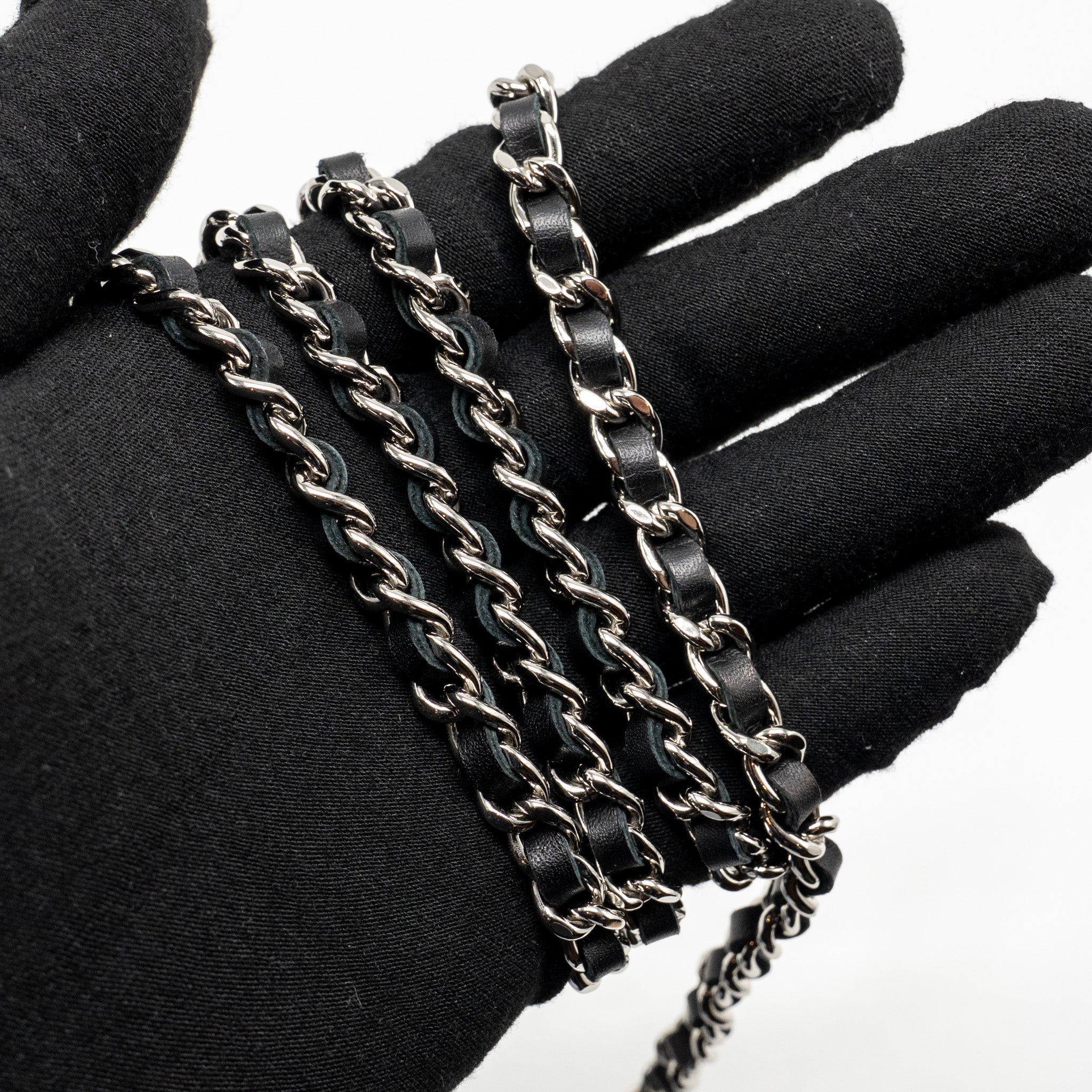 chanel-wallet-on-chain-patent-leather-black-shw-1