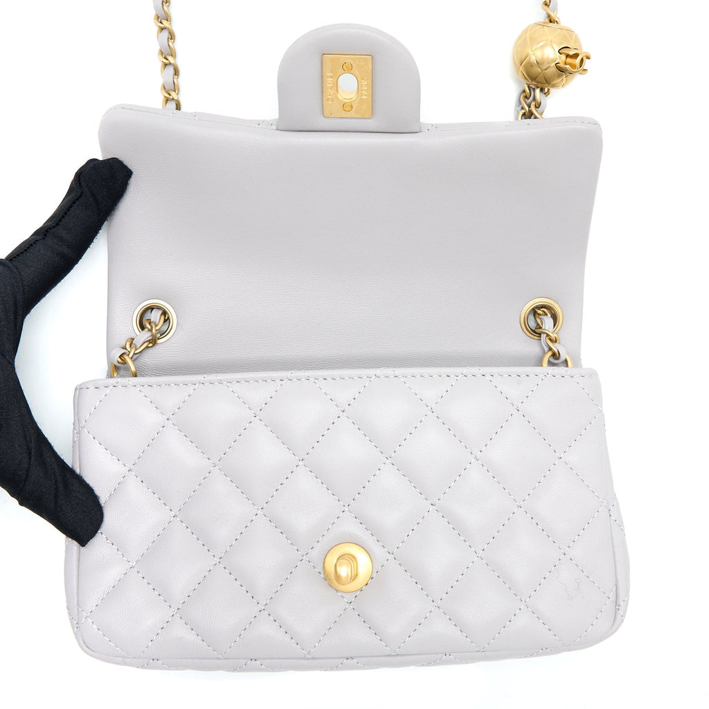 chanel-pearl-crush-mini-rectangular-lambskin-grey-brushed-ghwmicrochip