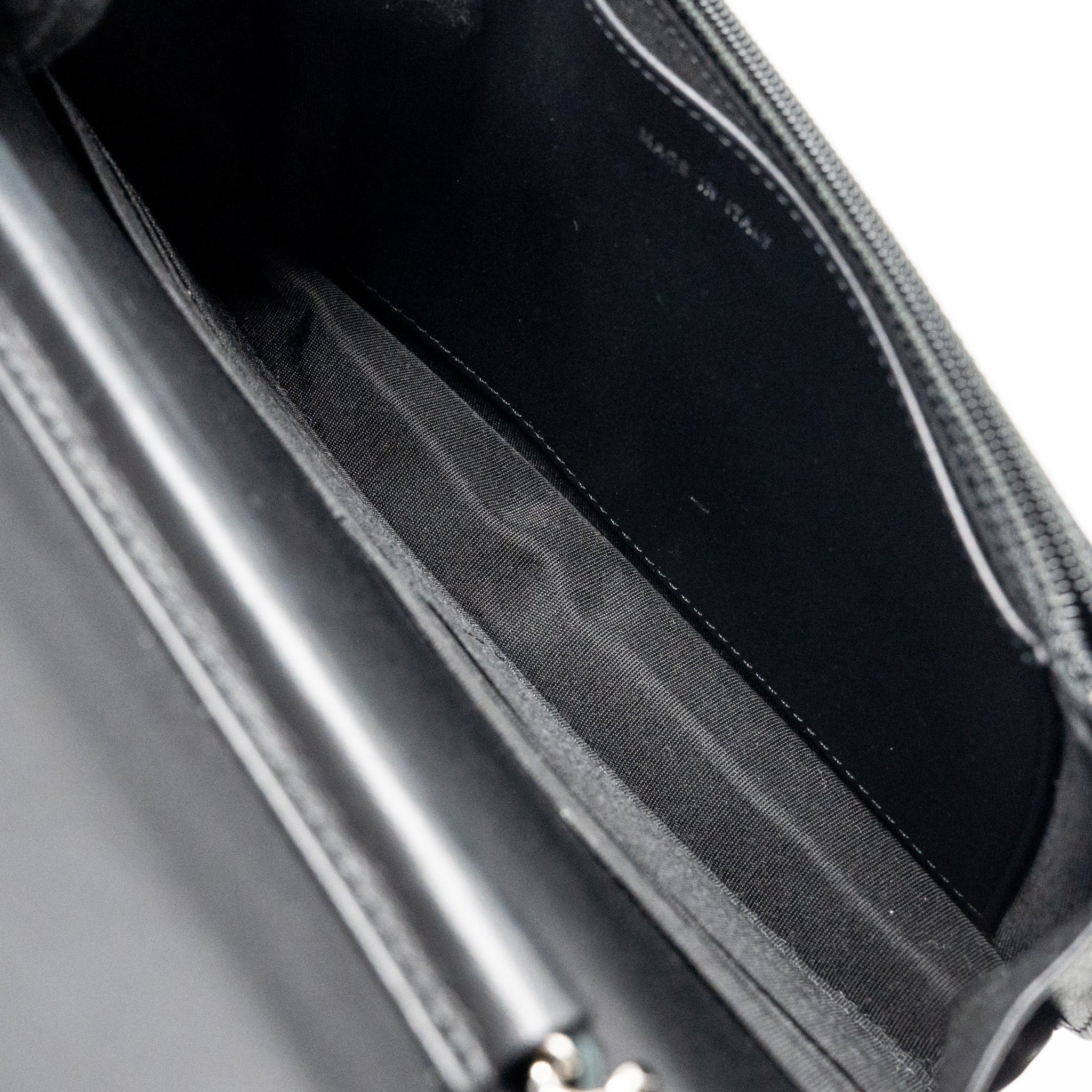 chanel-wallet-on-chain-patent-leather-black-shw-1