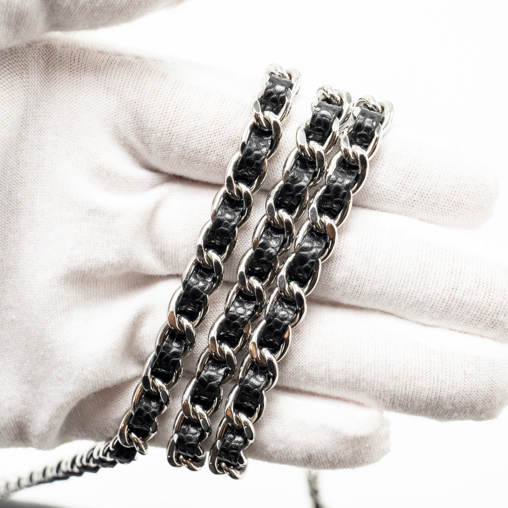 chanel-classic-wallet-on-chain-caviar-black-shw-microchip-8