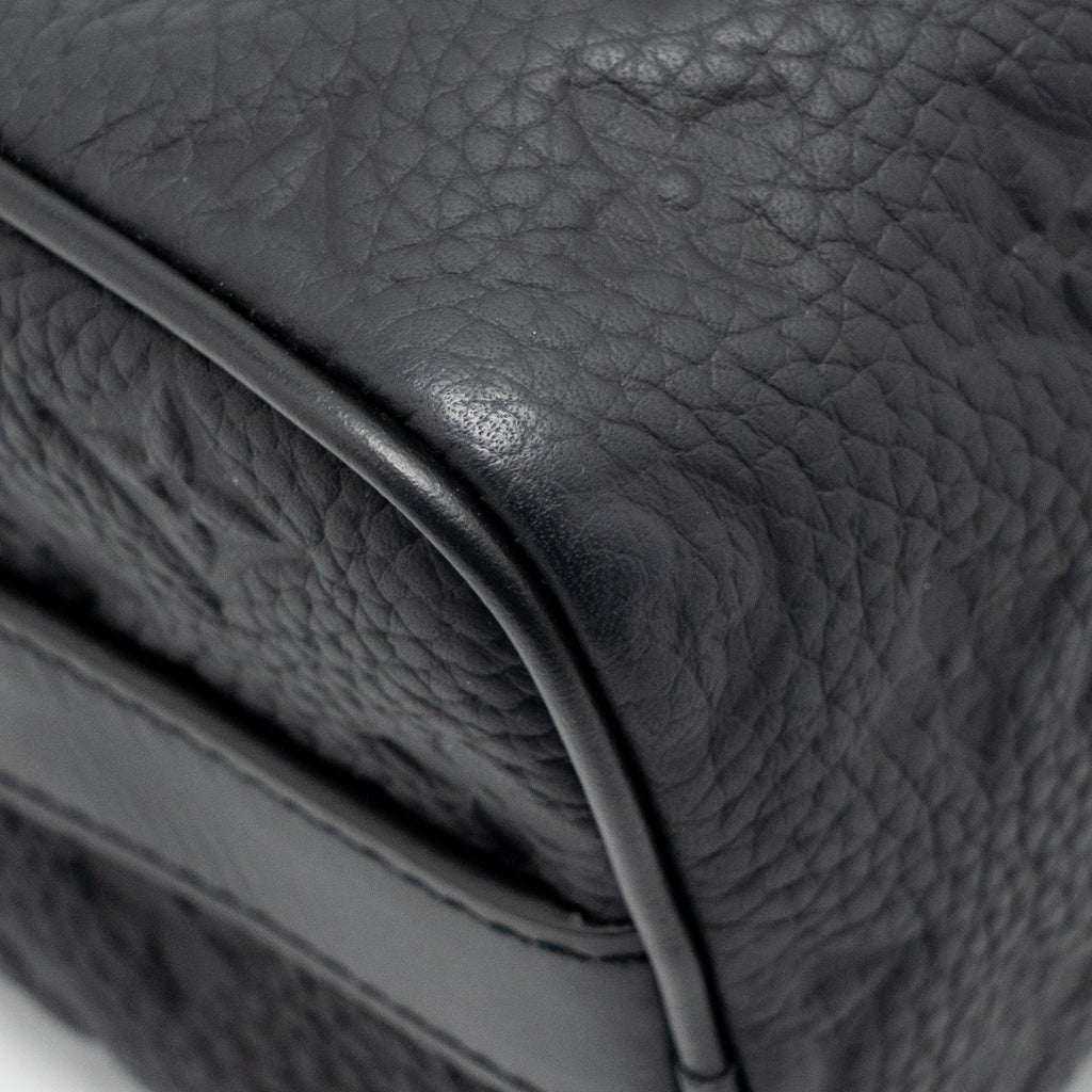 louis-vuitton-keepall-bandouliere-25-monogram-taurillon-leather-black-with-black-hardware