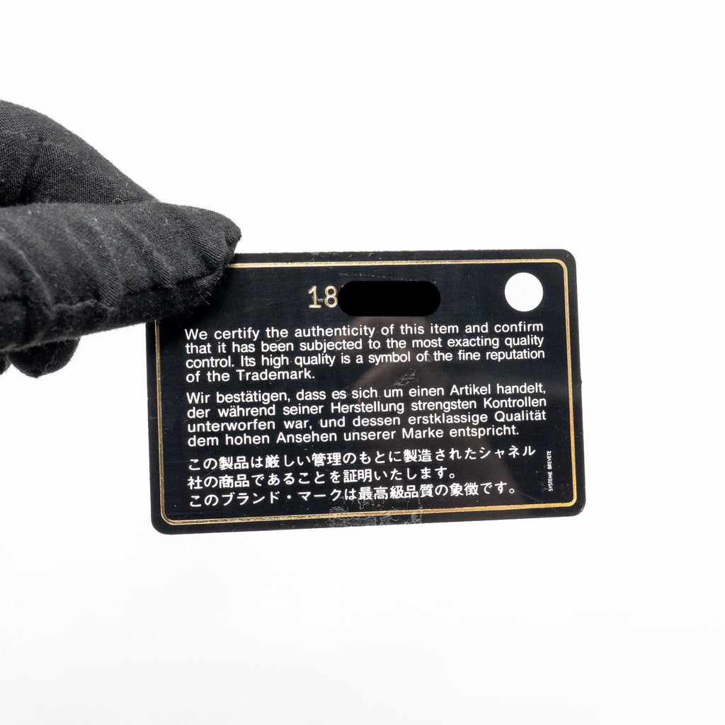 chanel-wallet-on-chain-patent-leather-black-shw-1