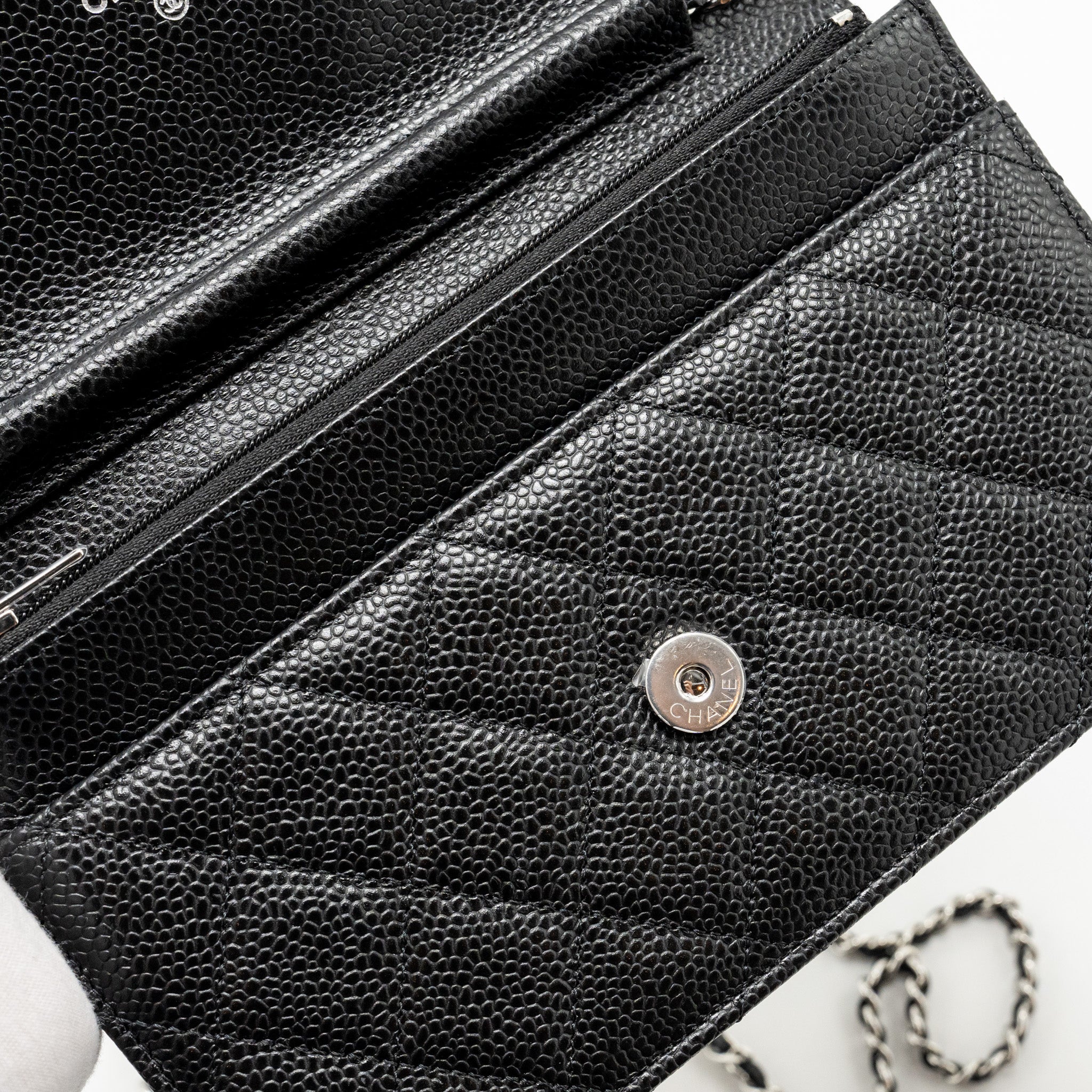 chanel-classic-wallet-on-chain-caviar-black-shw-microchip-8
