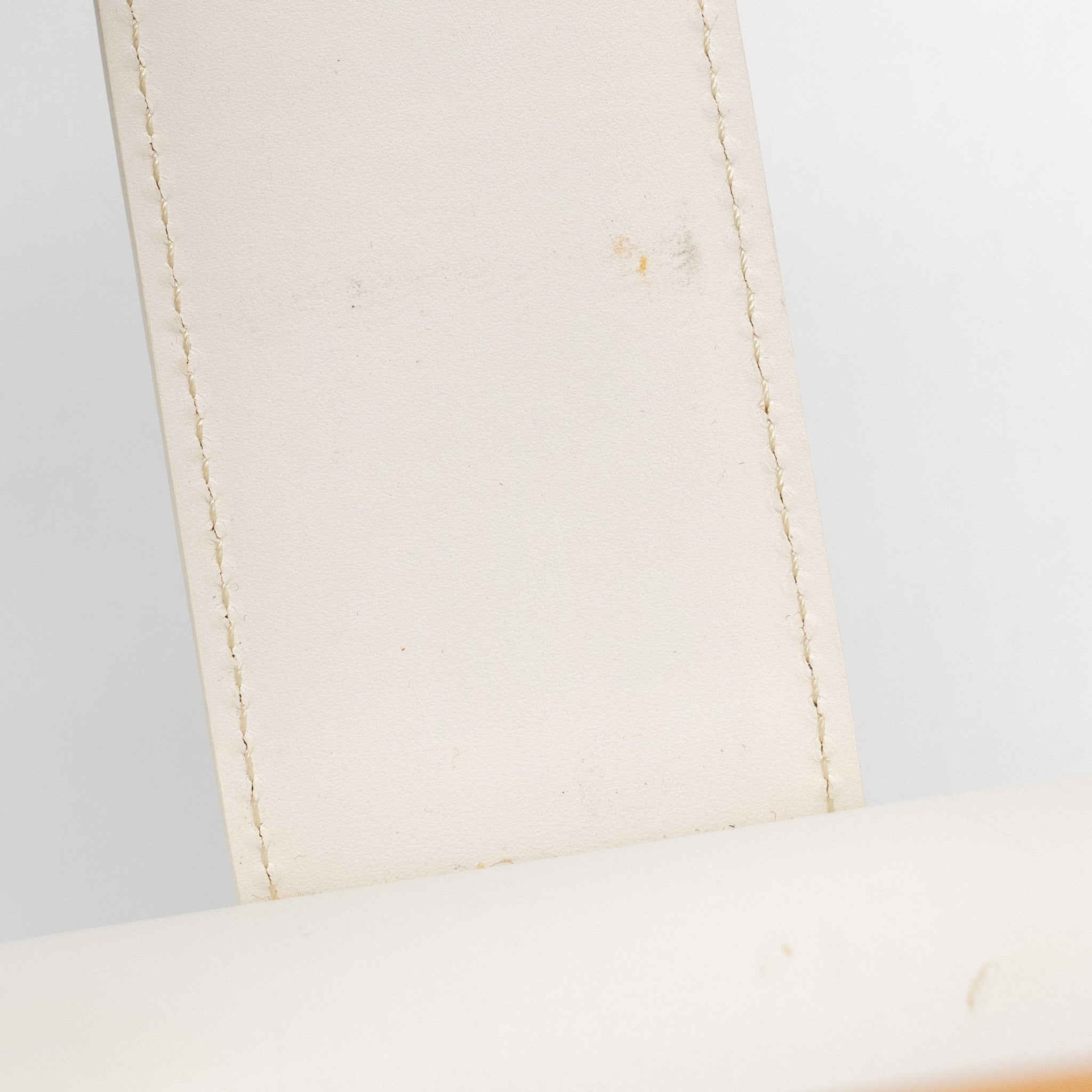 goyard-structure-saigon-pm-bag-canvas-calfskin-white-shw