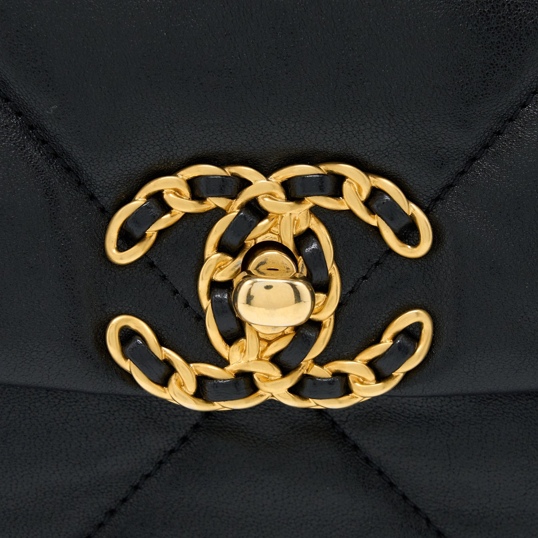 chanel-small-19-bag-goatskin-black-multicolour-hardware