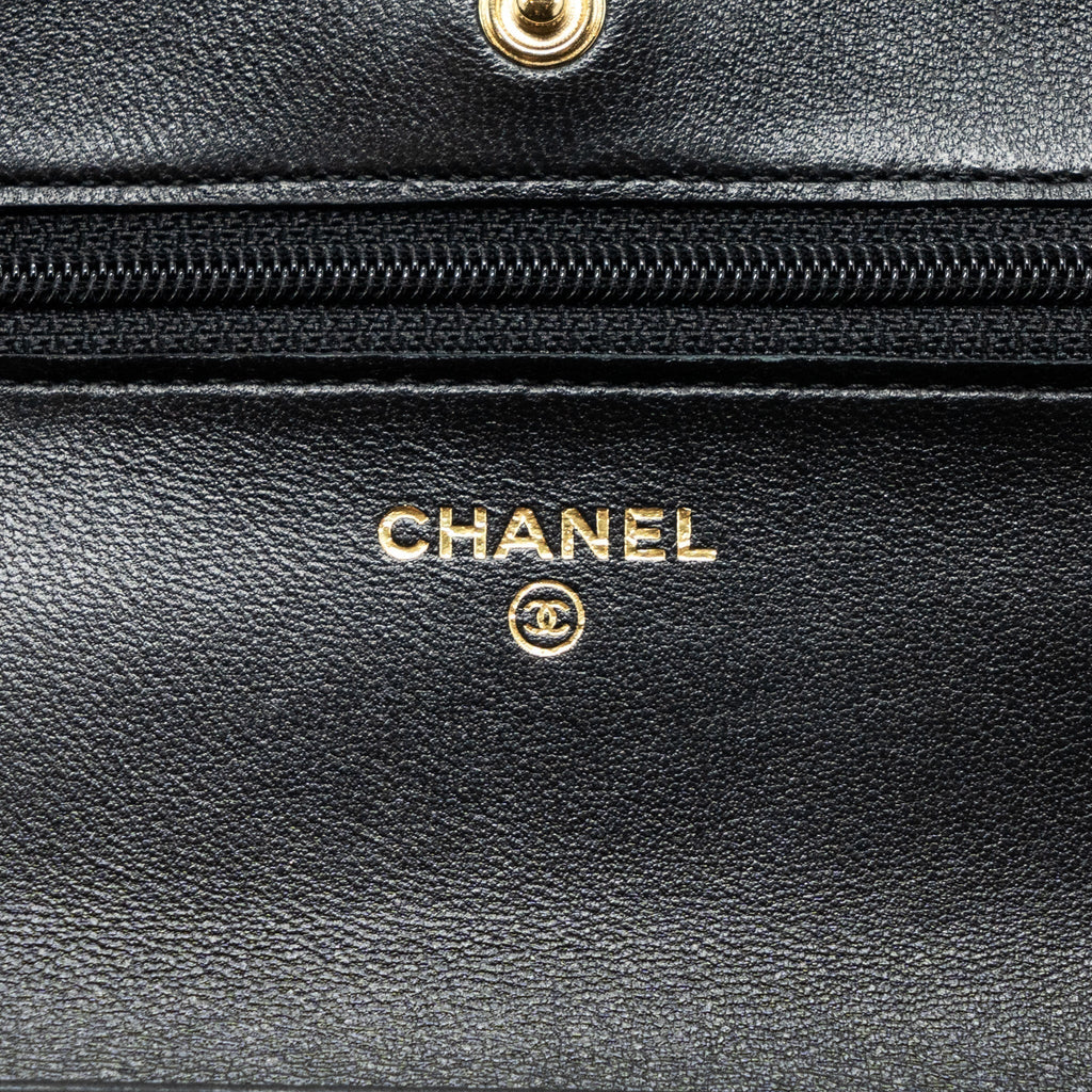 chanel-classic-wallet-on-chain-lambskin-black-lghw