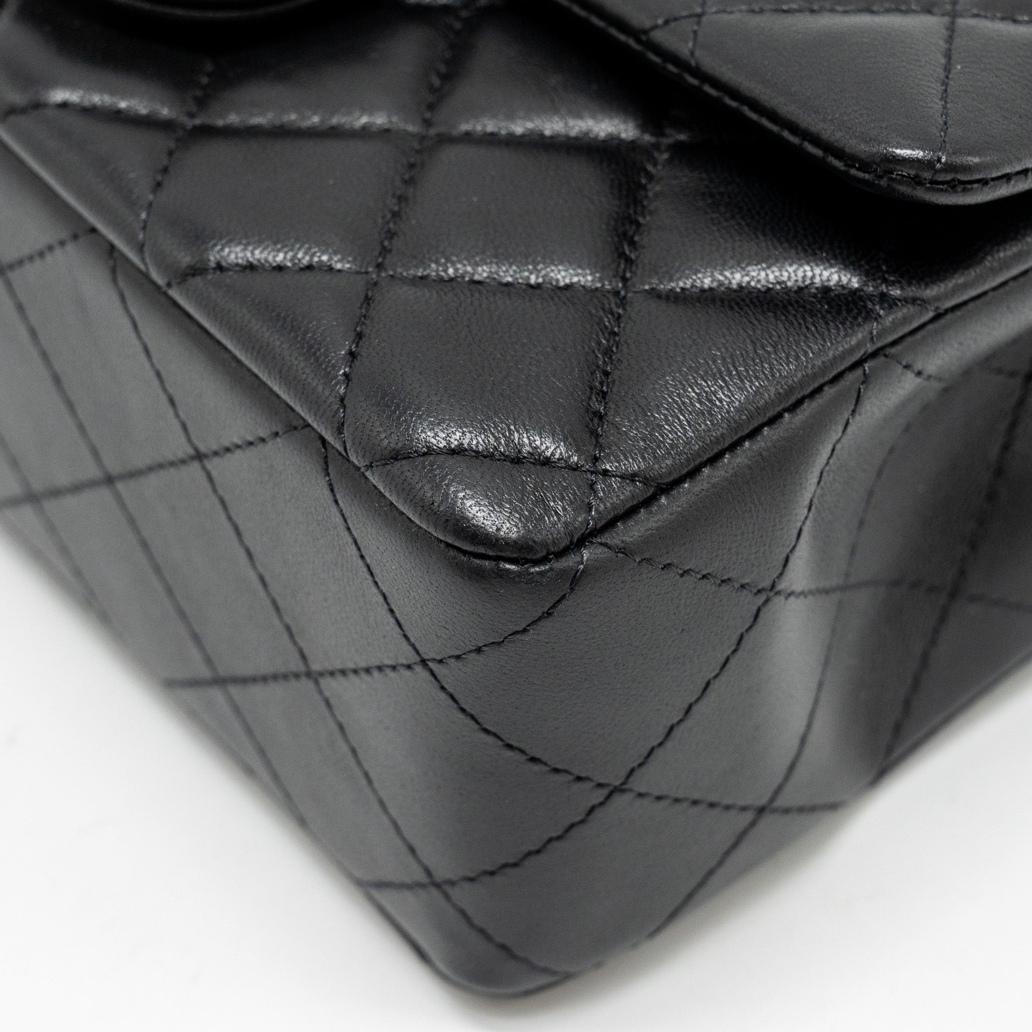chanel-mini-rectangular-flap-bag-lambskin-black-lghwmicrochip-1