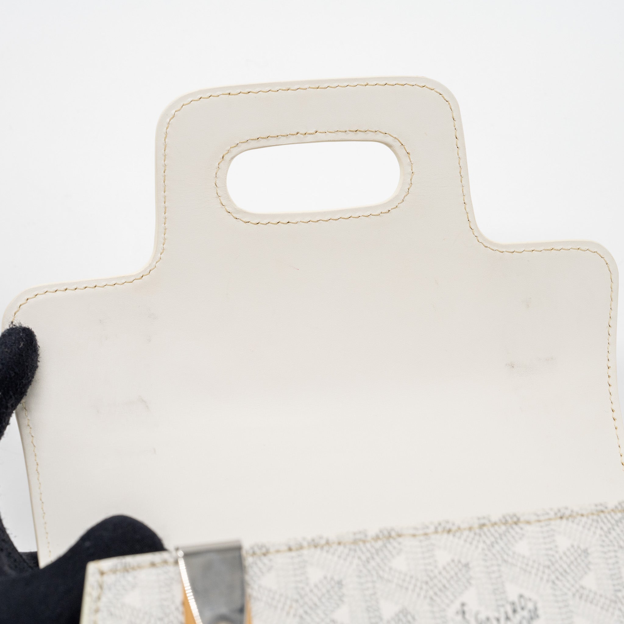 goyard-structure-saigon-pm-bag-canvas-calfskin-white-shw