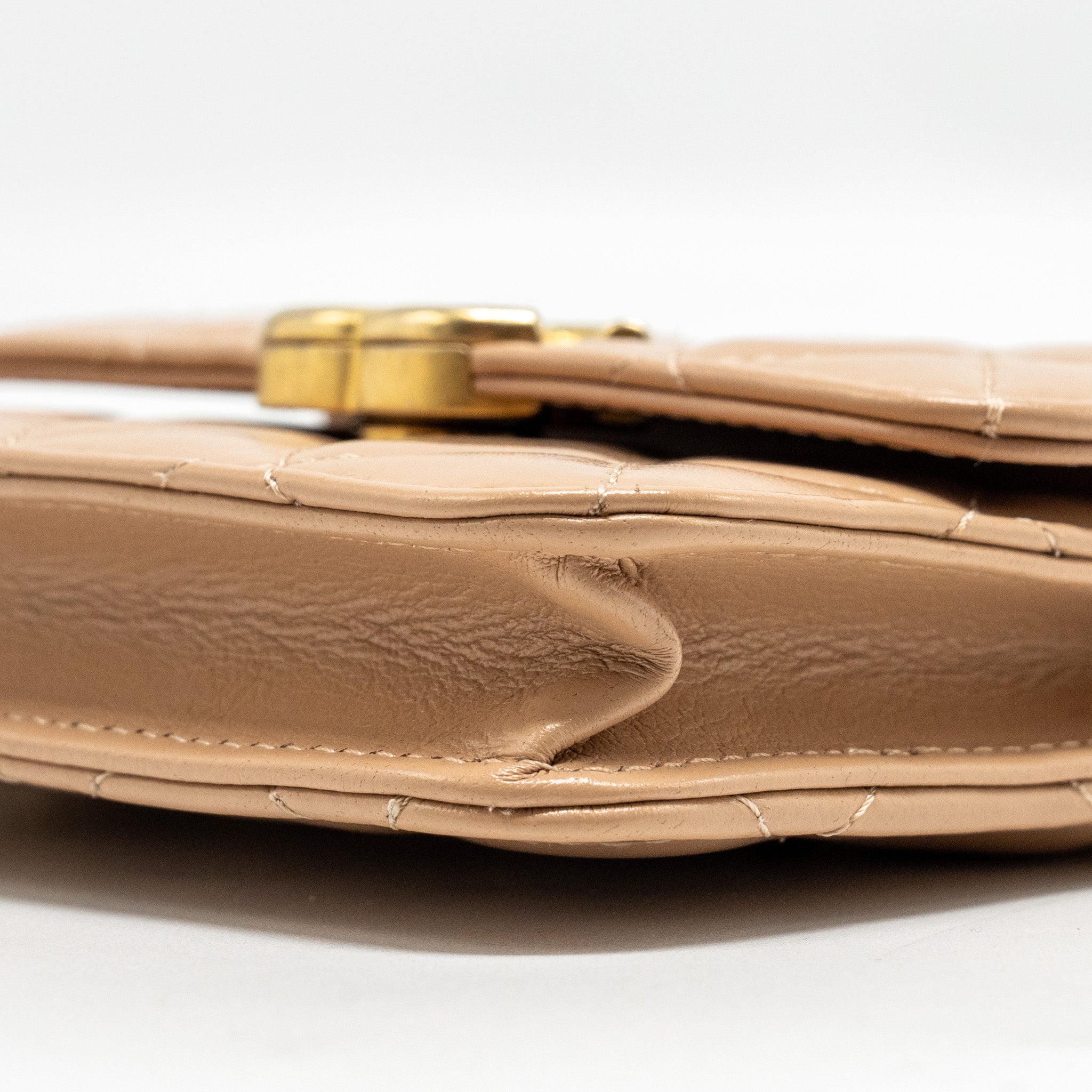 chanel-21a-flap-coin-purse-with-chain-calfskin-beige-ghw