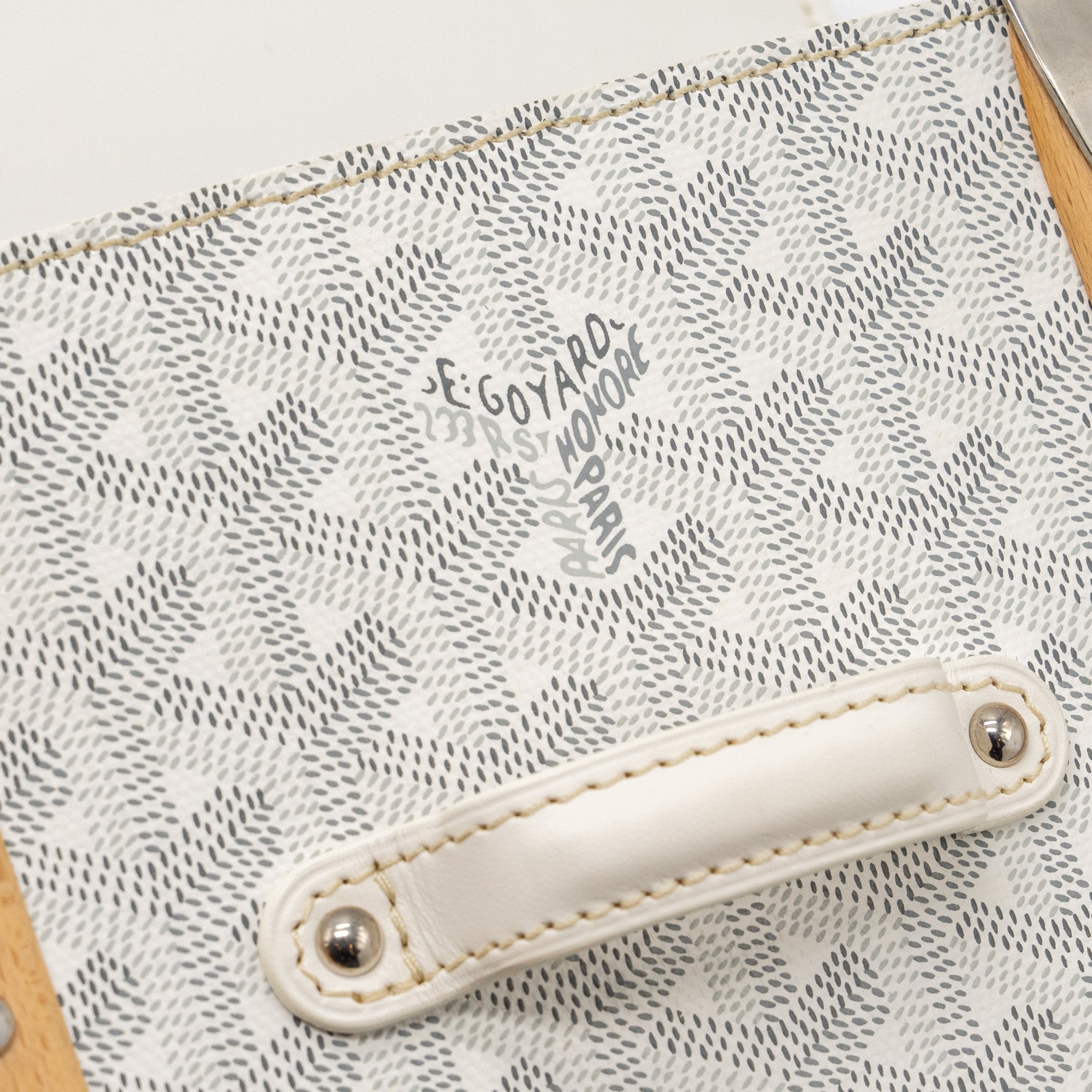 goyard-structure-saigon-pm-bag-canvas-calfskin-white-shw
