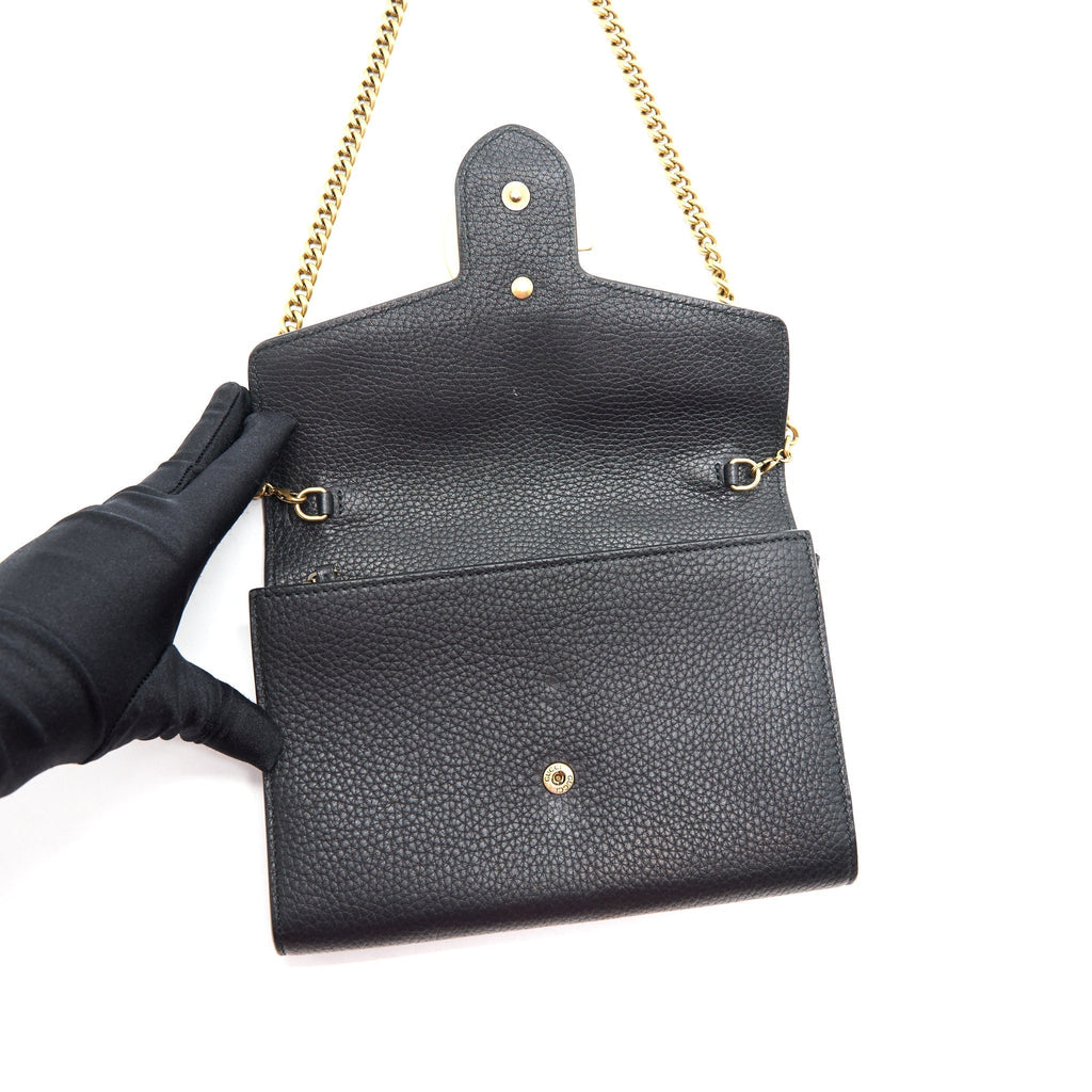 gucci-grained-calfskin-gg-logo-wallet-on-chain-with-ghw